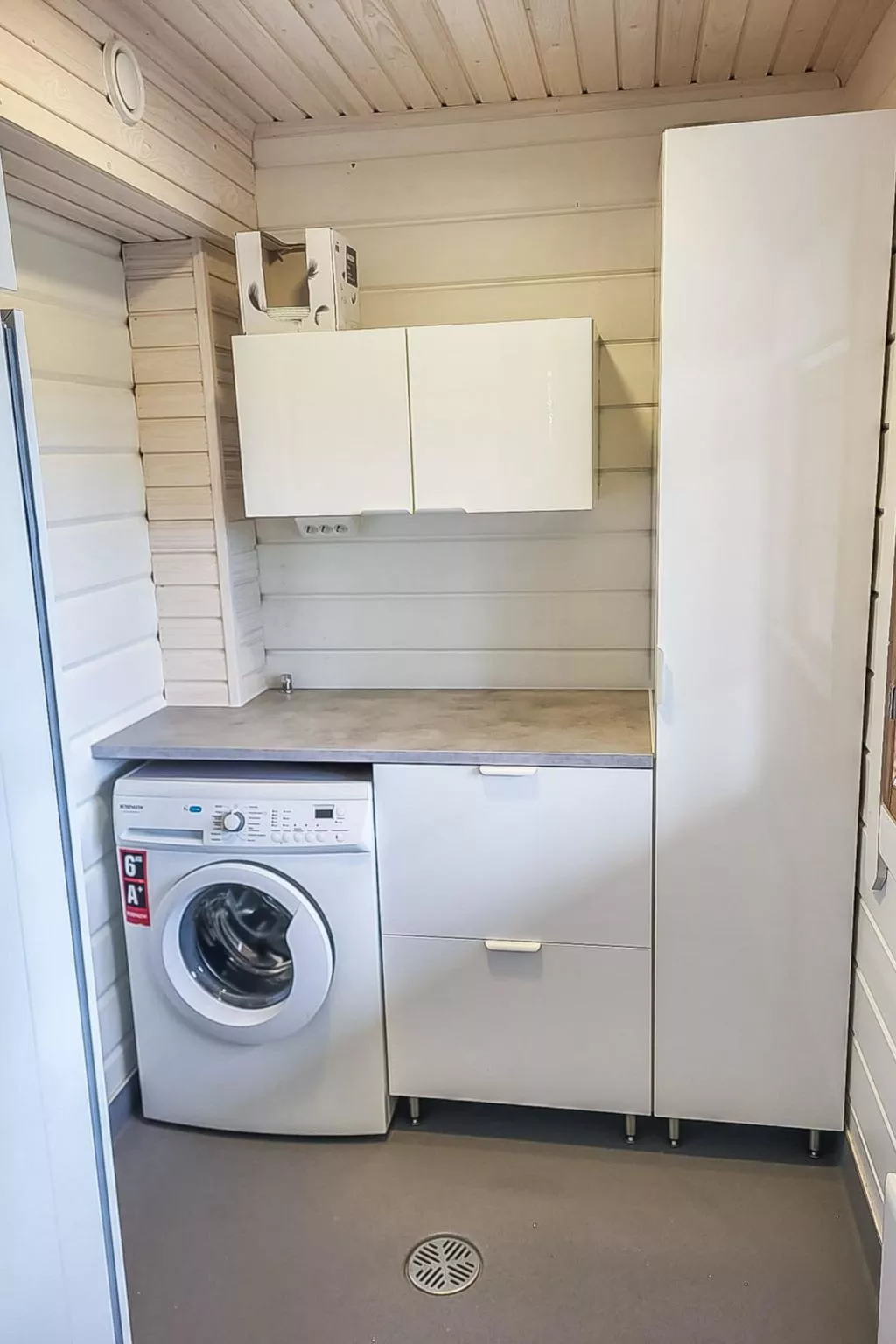 Aurinkoalppi 12a paritalon yläkerta-Dedans