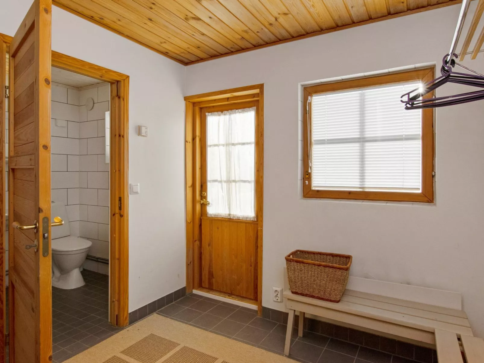 Gasthalla a paritalo-Dedans