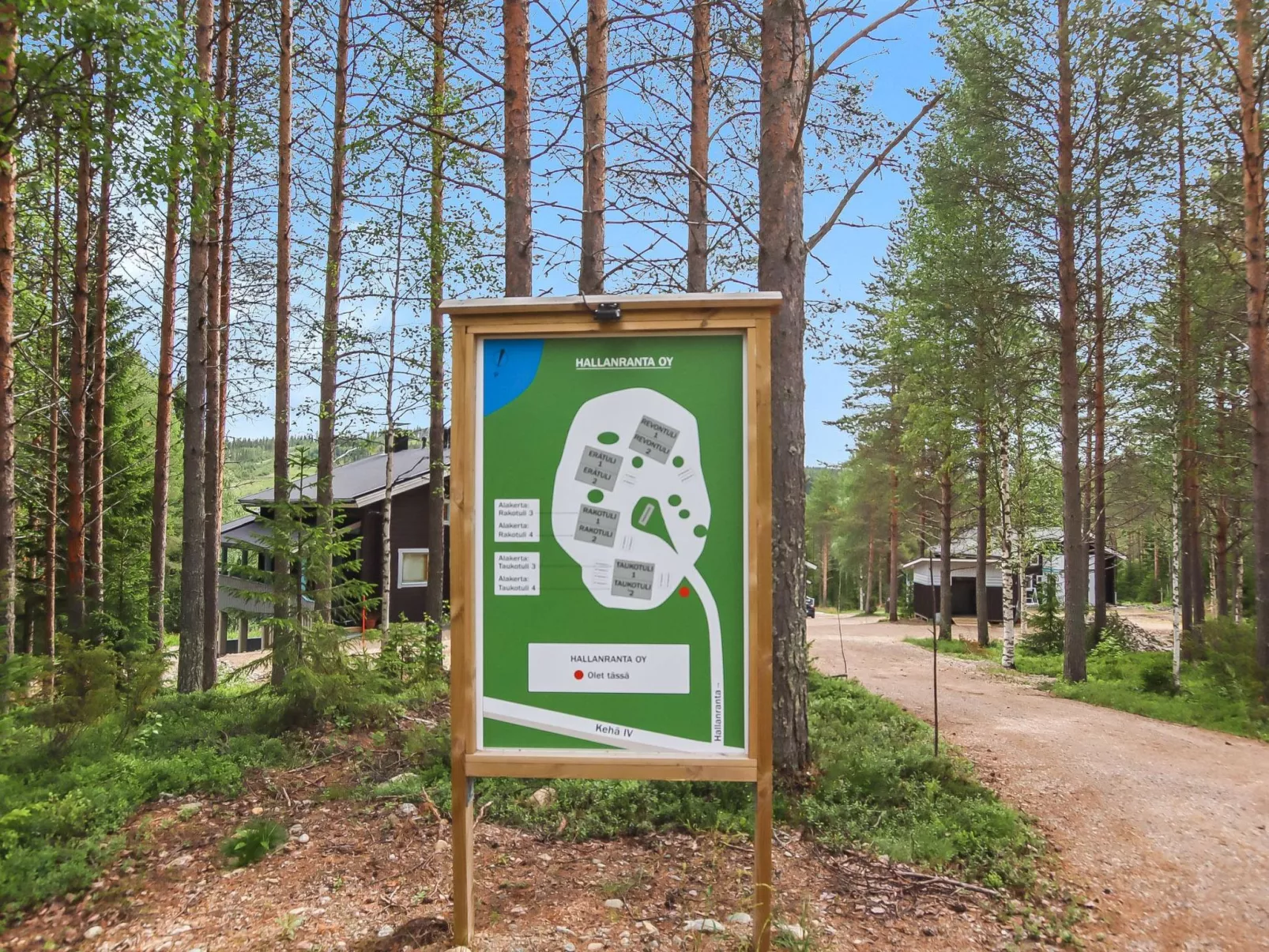 Taukotuli 4 paritalon alakerta-Dedans