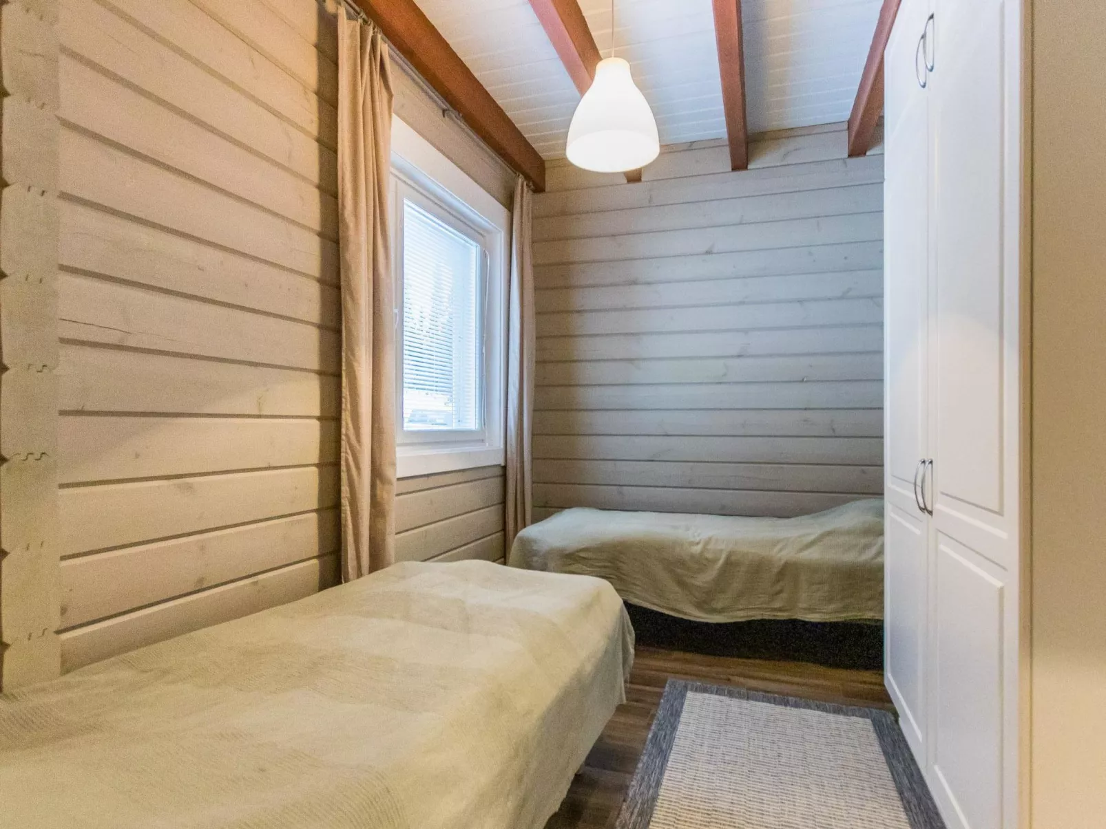 Uulanlinna a, paritalo-Dedans