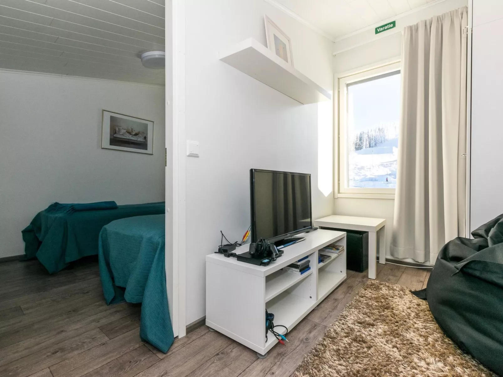 Skivillas 61 ukkohalla (b8)-Dedans