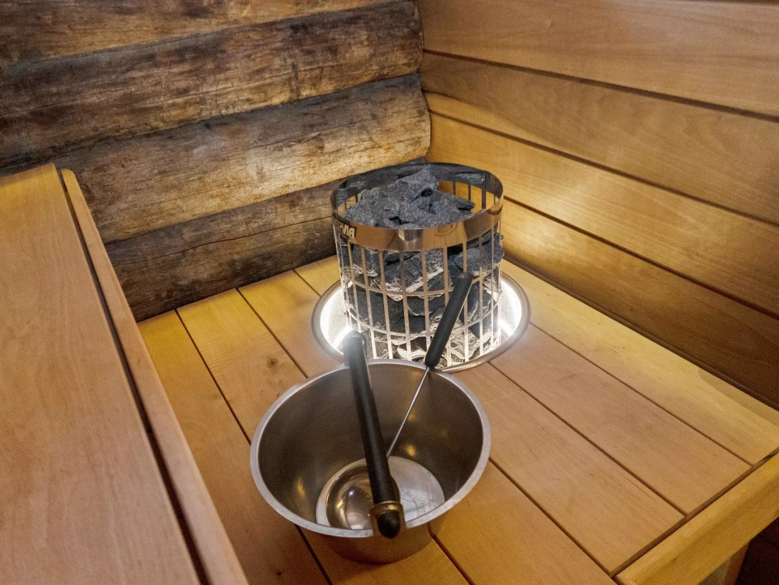 Salmikangas f2-Dedans