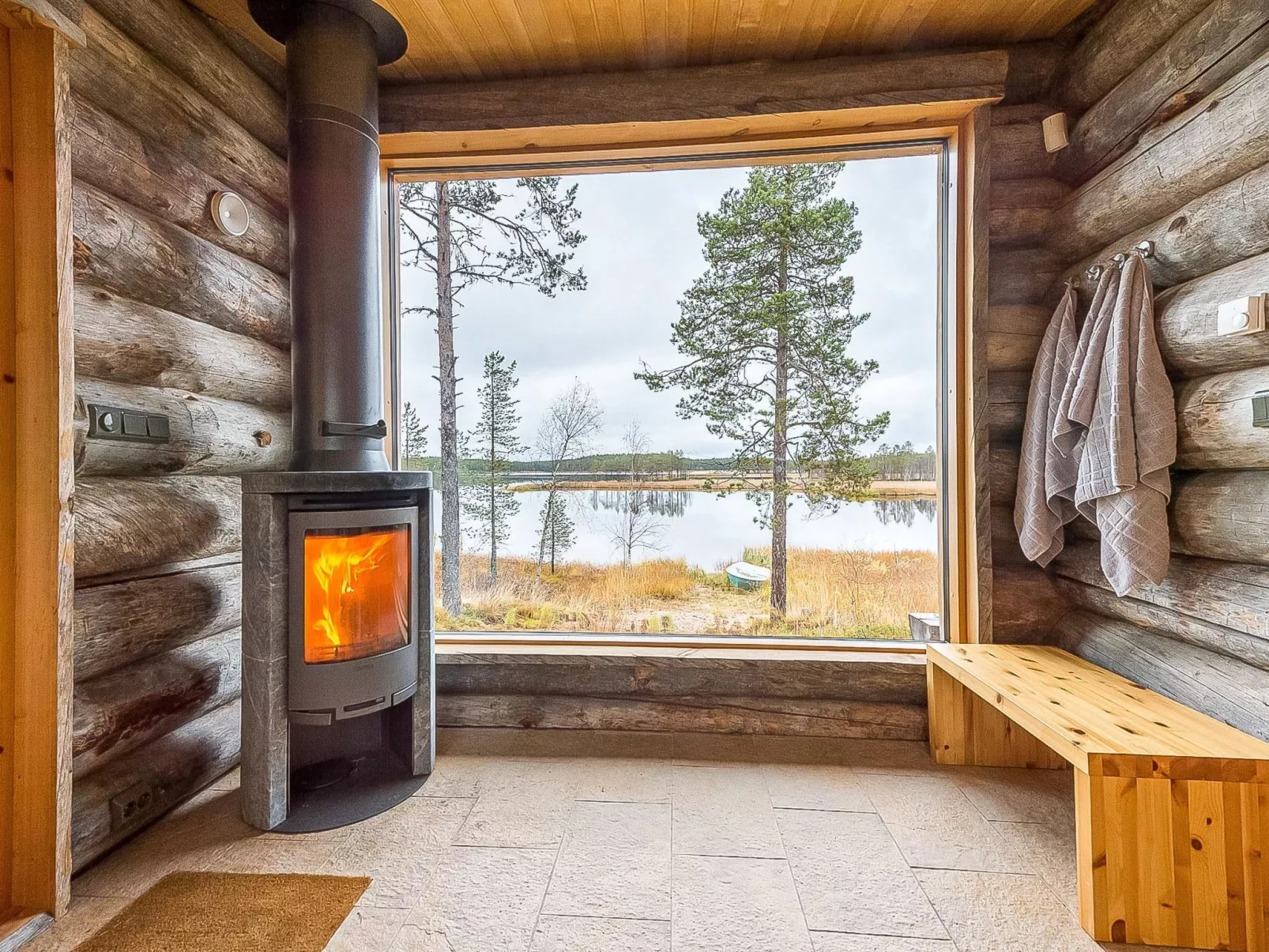 Jussis chalet b-Dedans