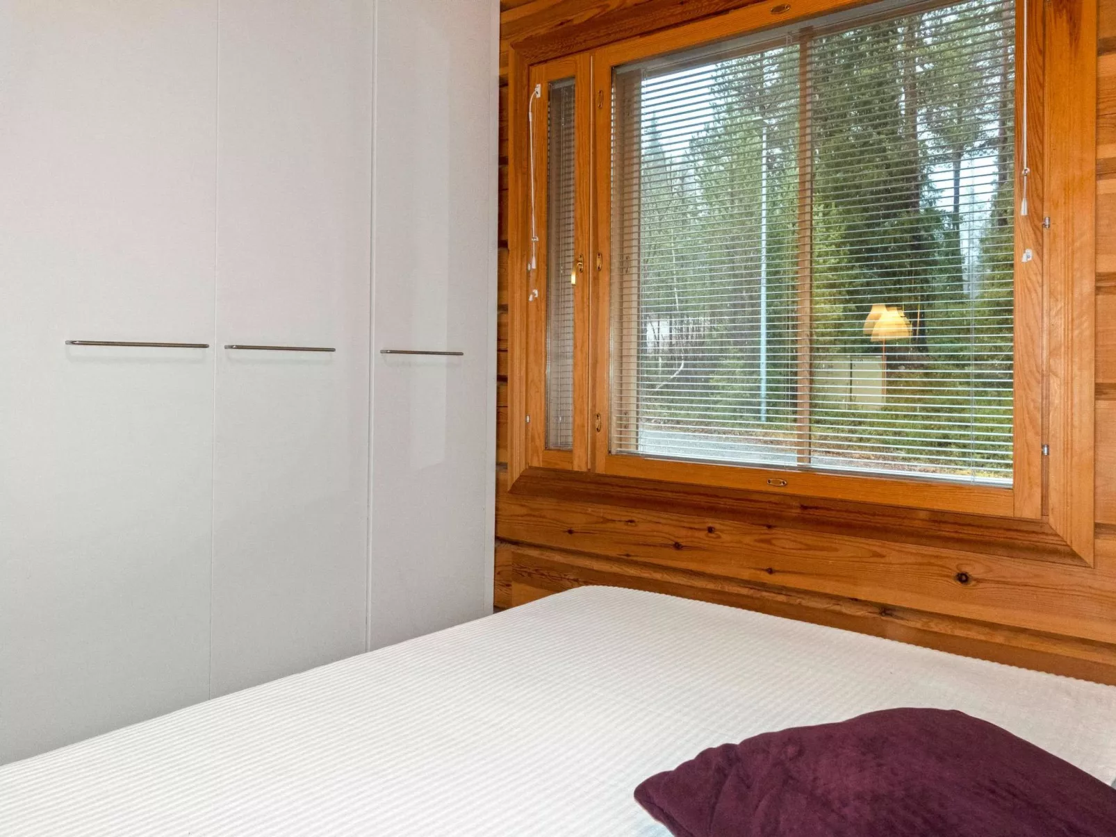 Sallan lumous b-Dedans