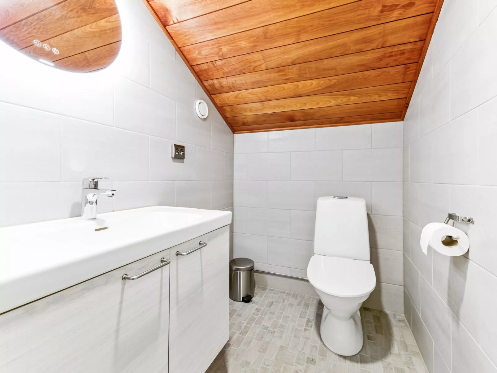 Levin hetki b-Drinnen