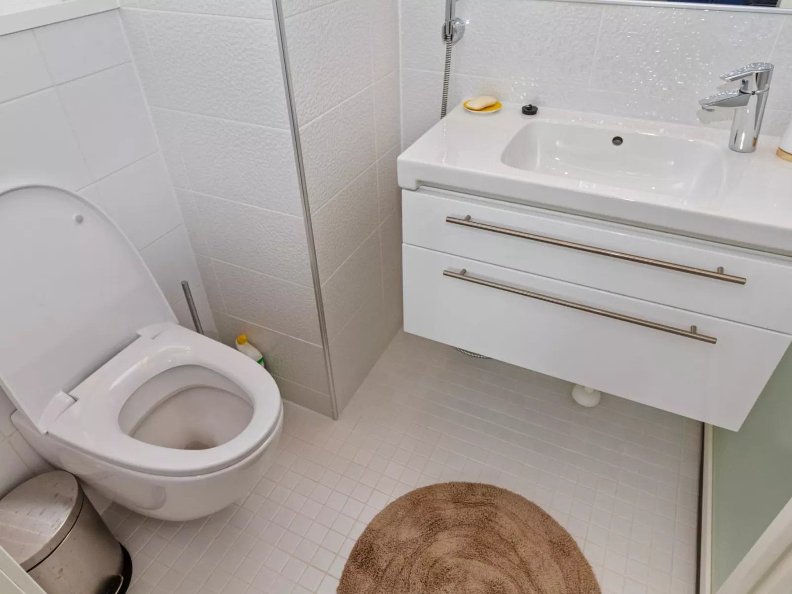 Holy lake chalet a-Drinnen