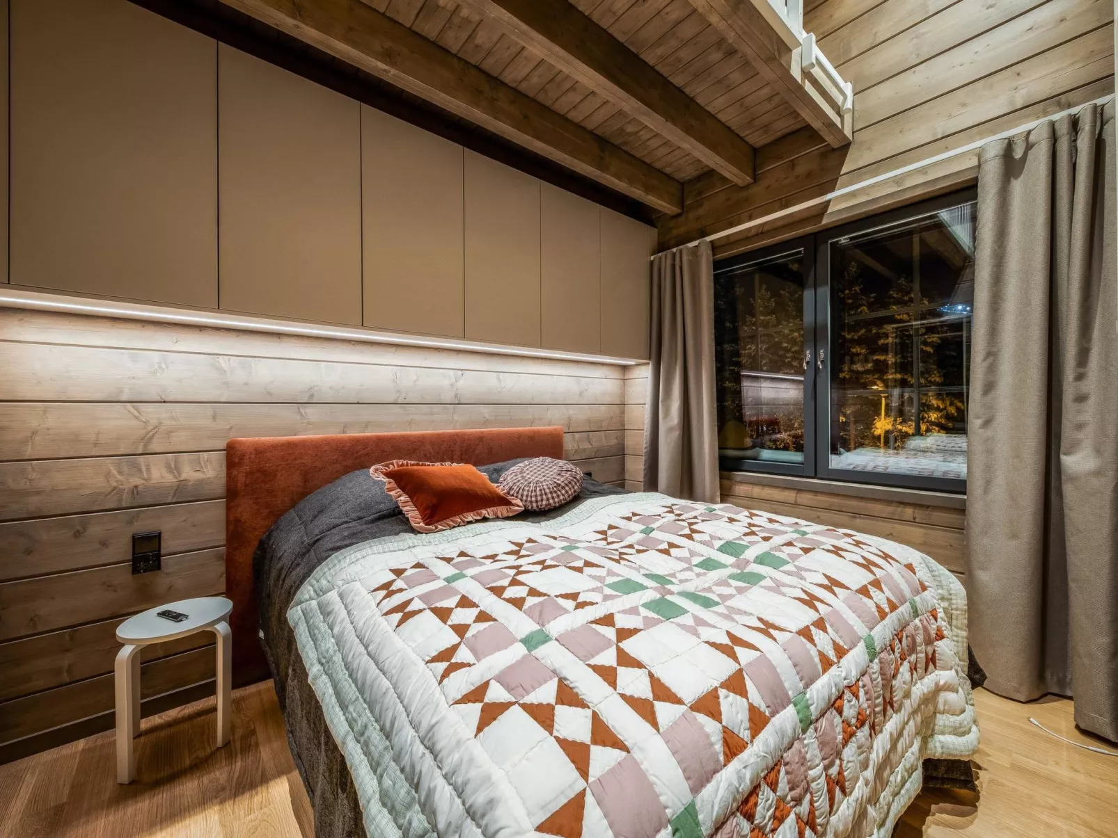 Levi star west b-Drinnen