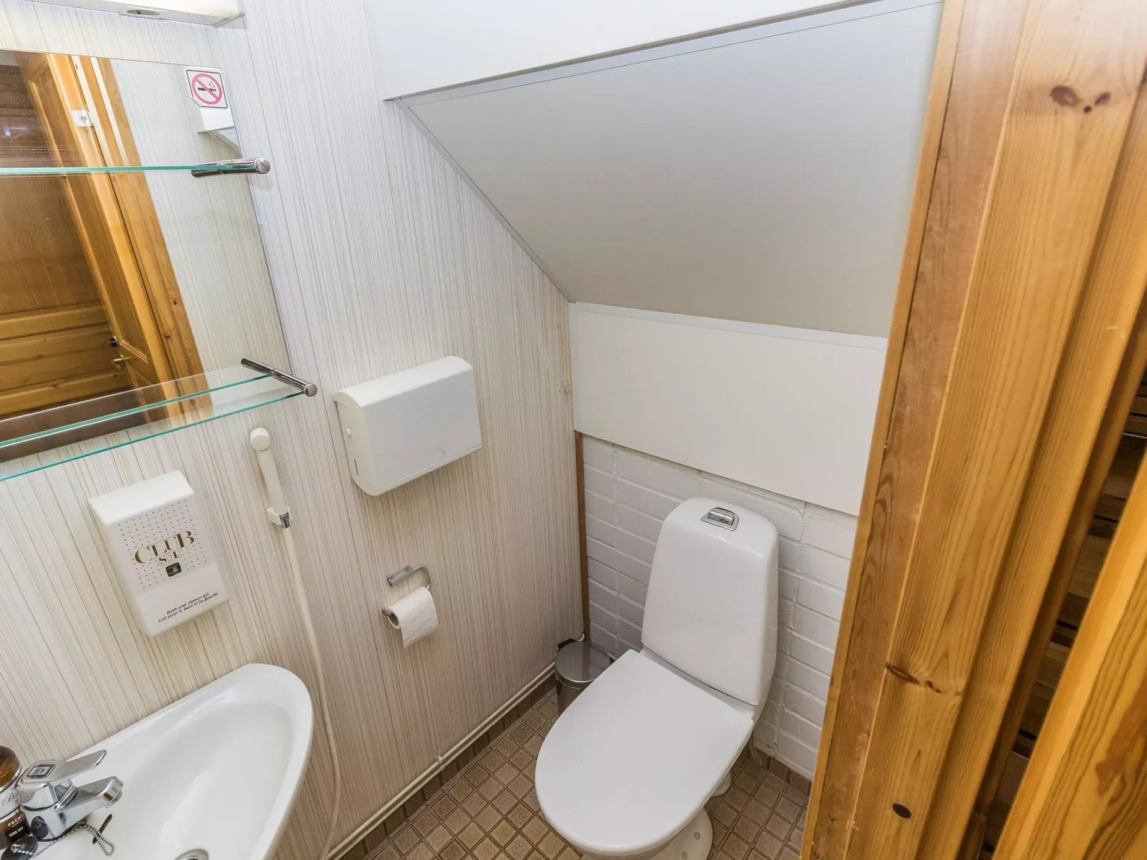 Teerenpesue f 46-Inside