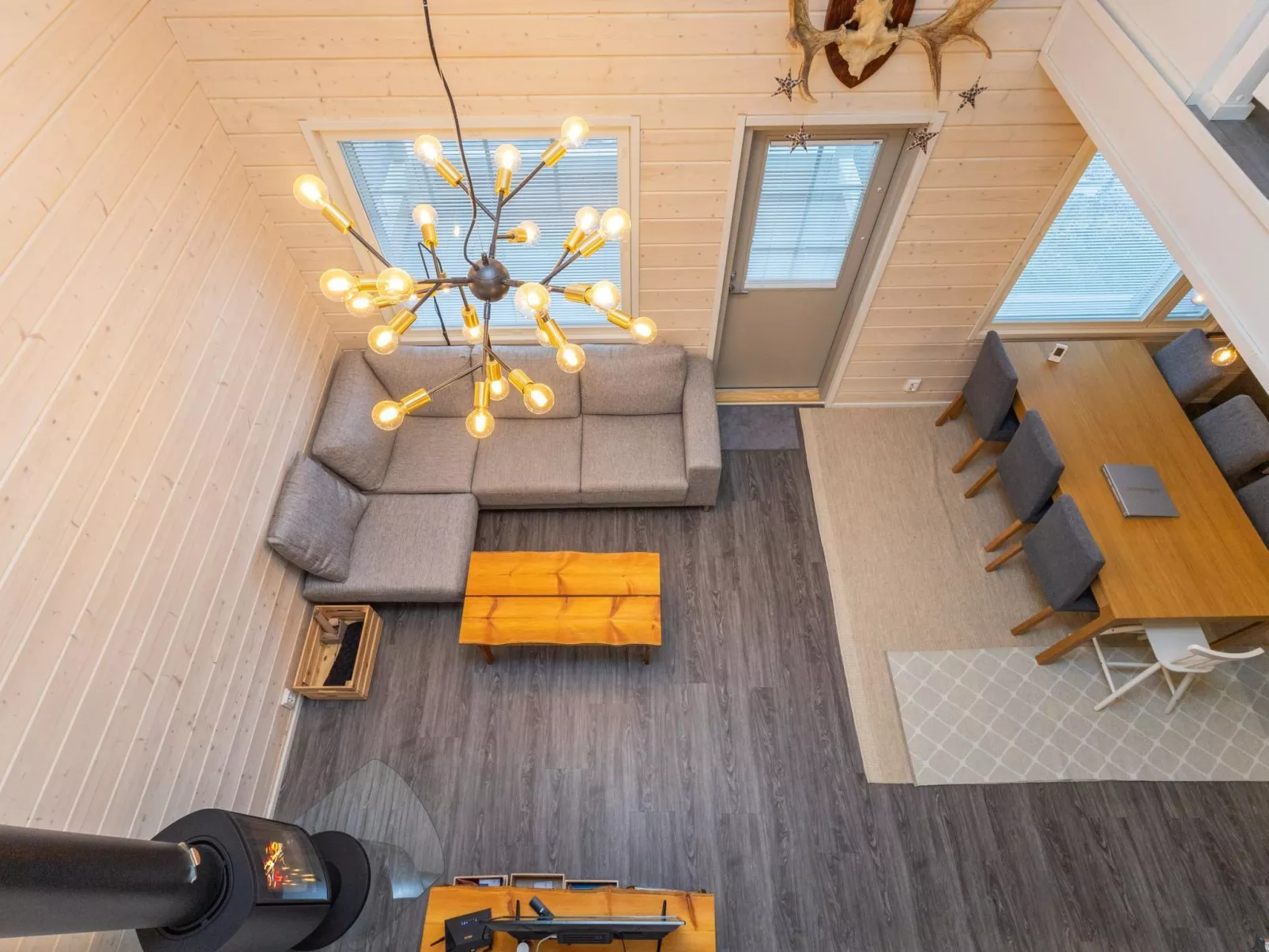 Velhotar 1 a 1-Inside