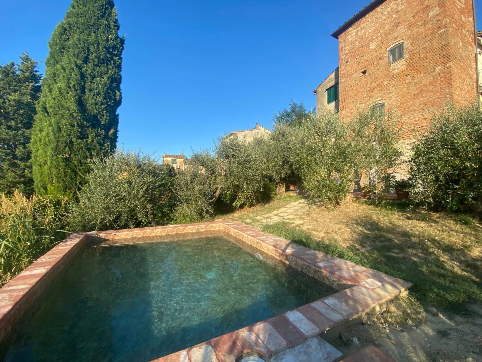 Torre di Meo-Outside