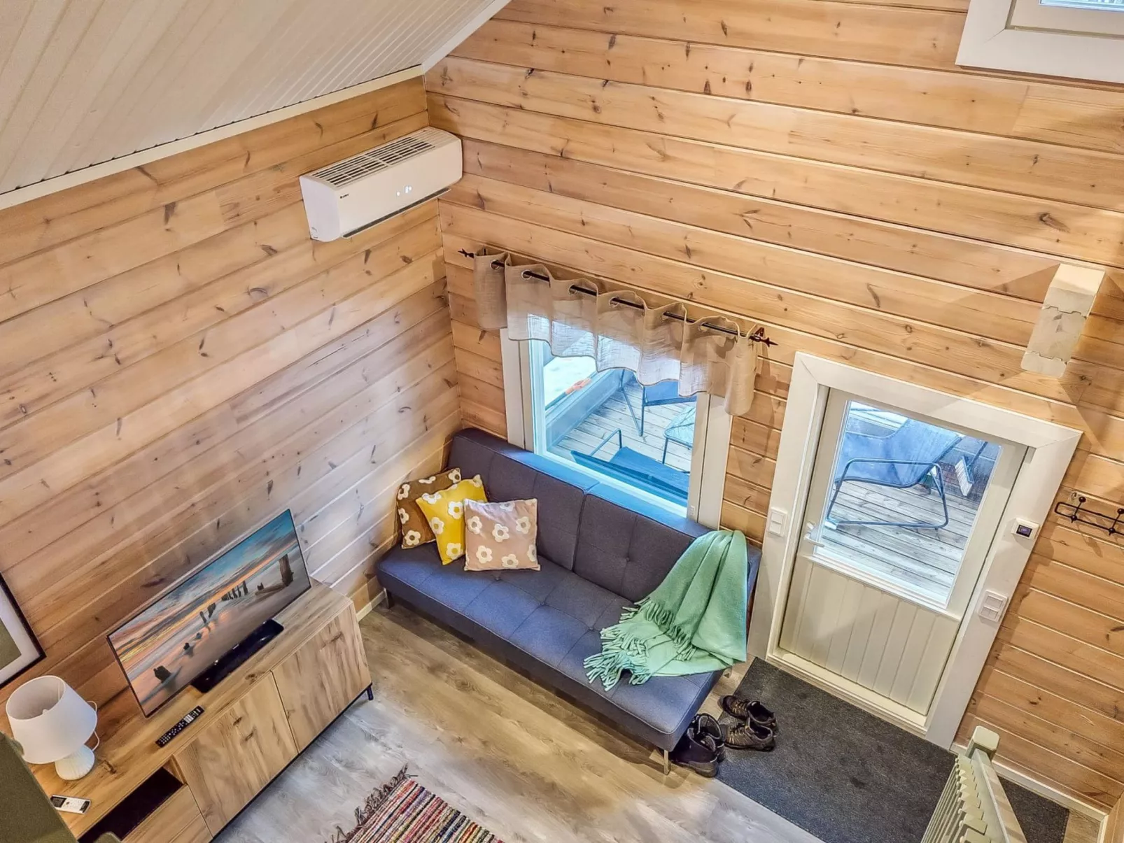 Pyhtään jussila-Inside