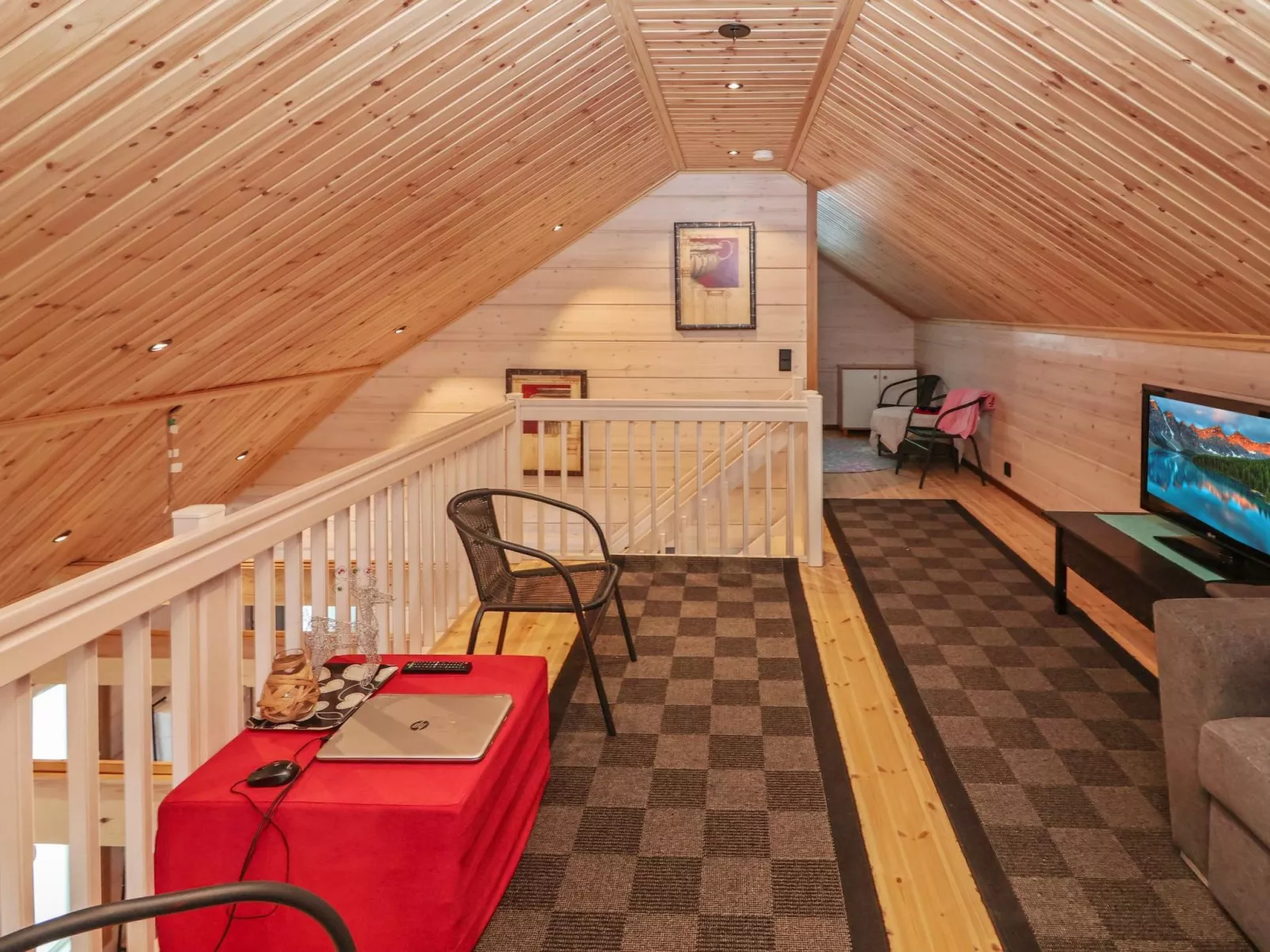 Huvila tornionjoen rannalla-Dedans