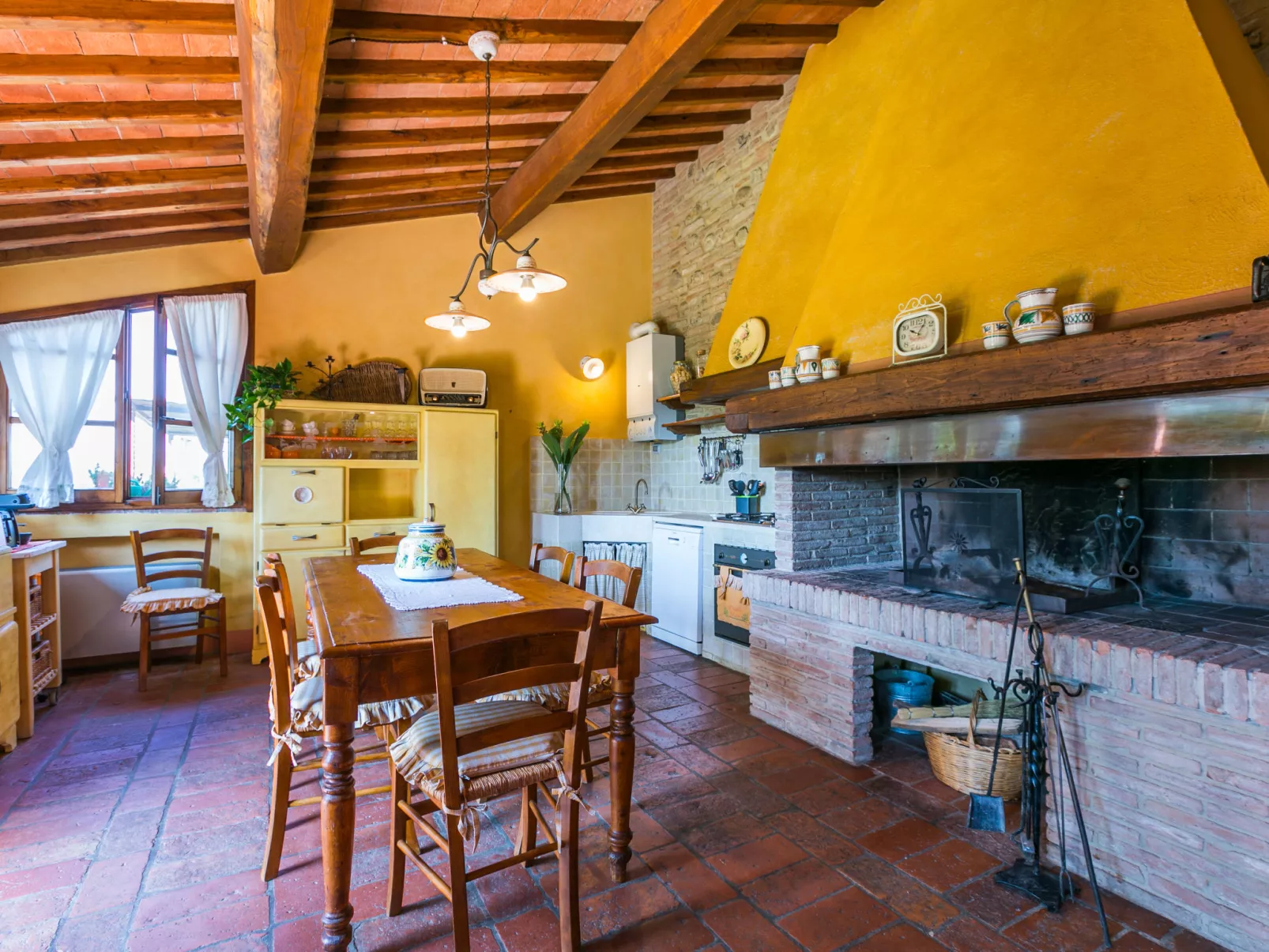 Casa Mori-Inside