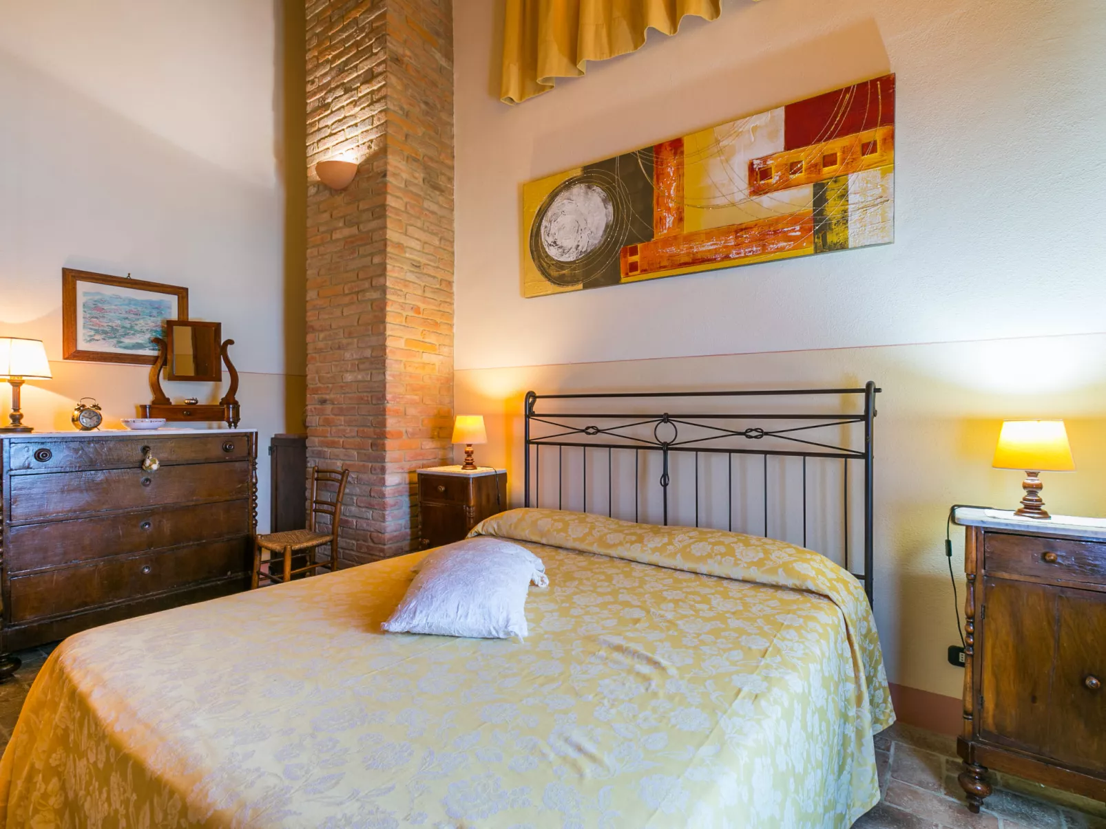 Casa Mori-Inside