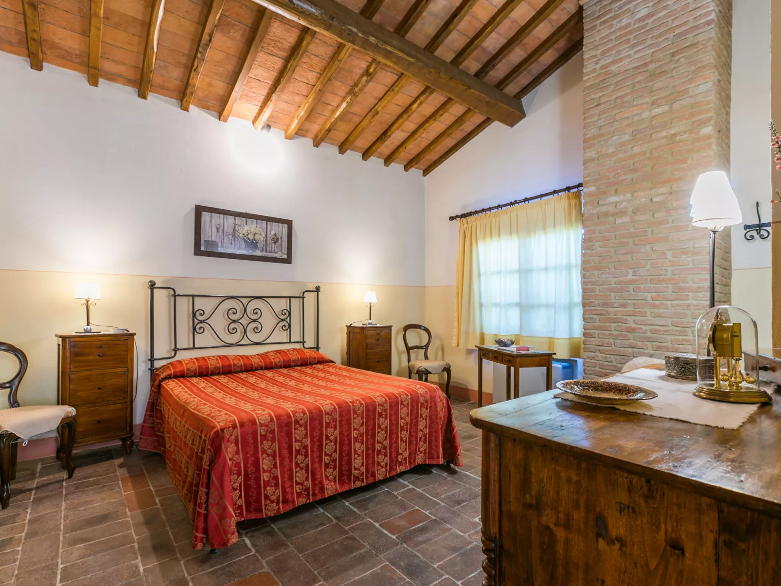 Casa Mori-Inside