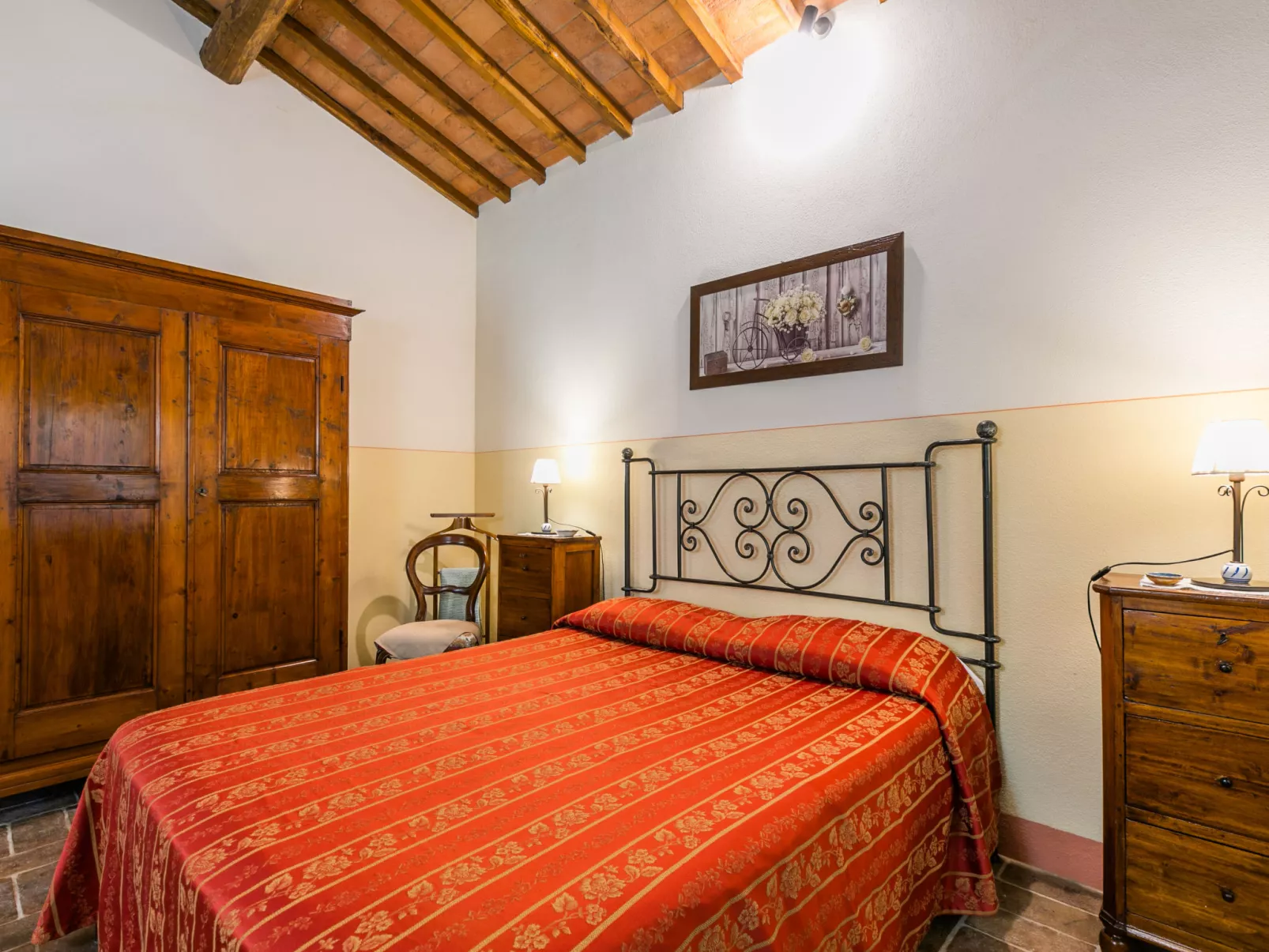 Casa Mori-Inside