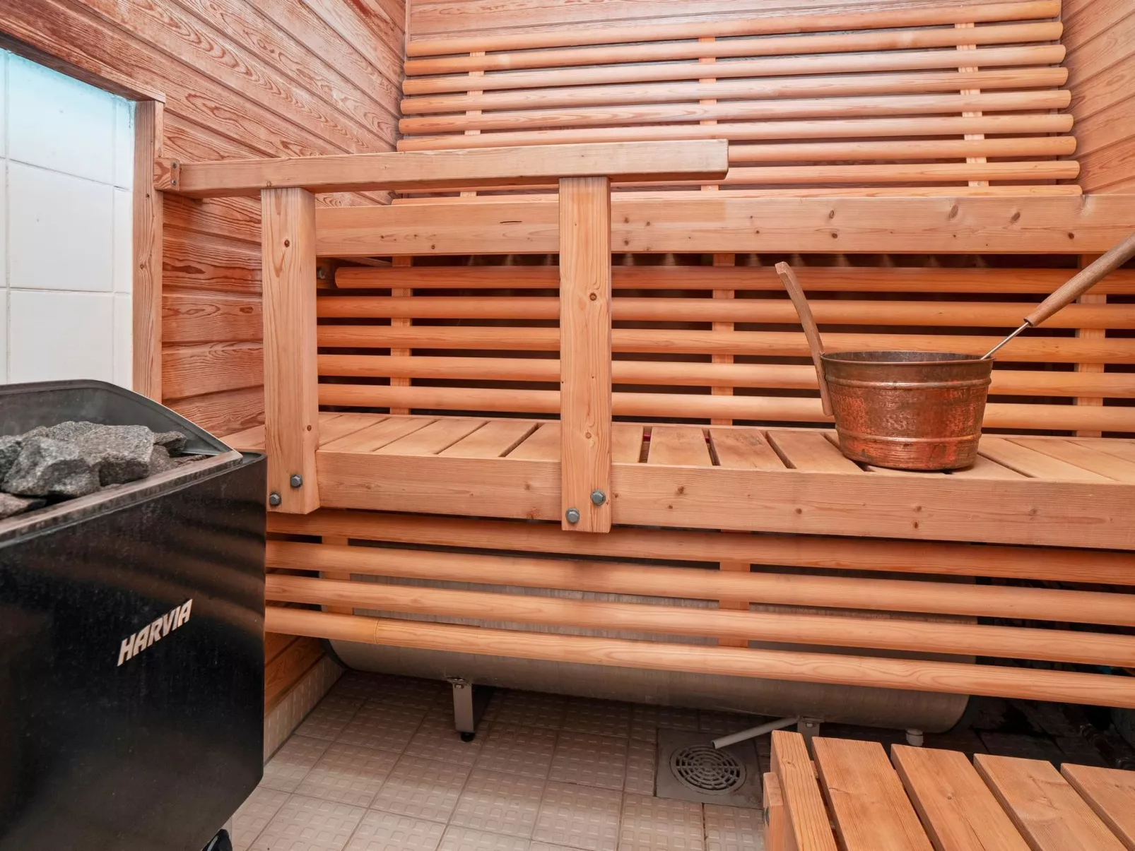 Valkeisrinne m1-Dedans