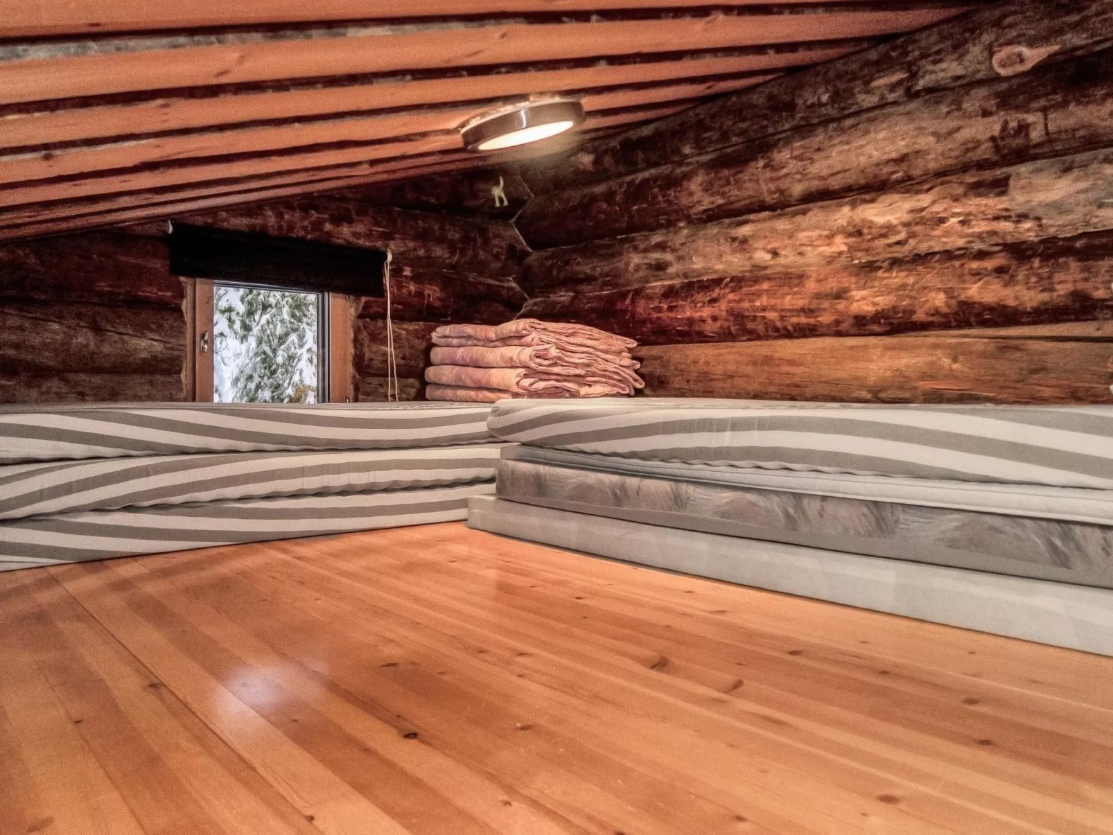 Rantaruka 4d1-Inside