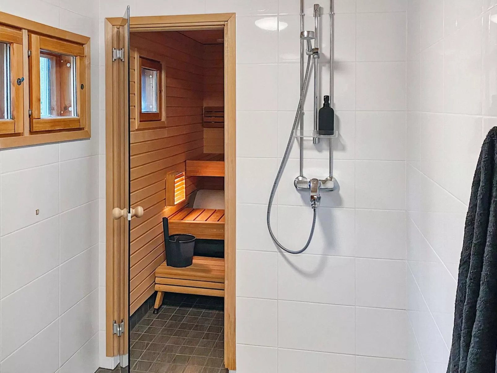 Uolevintie 39b-Dedans