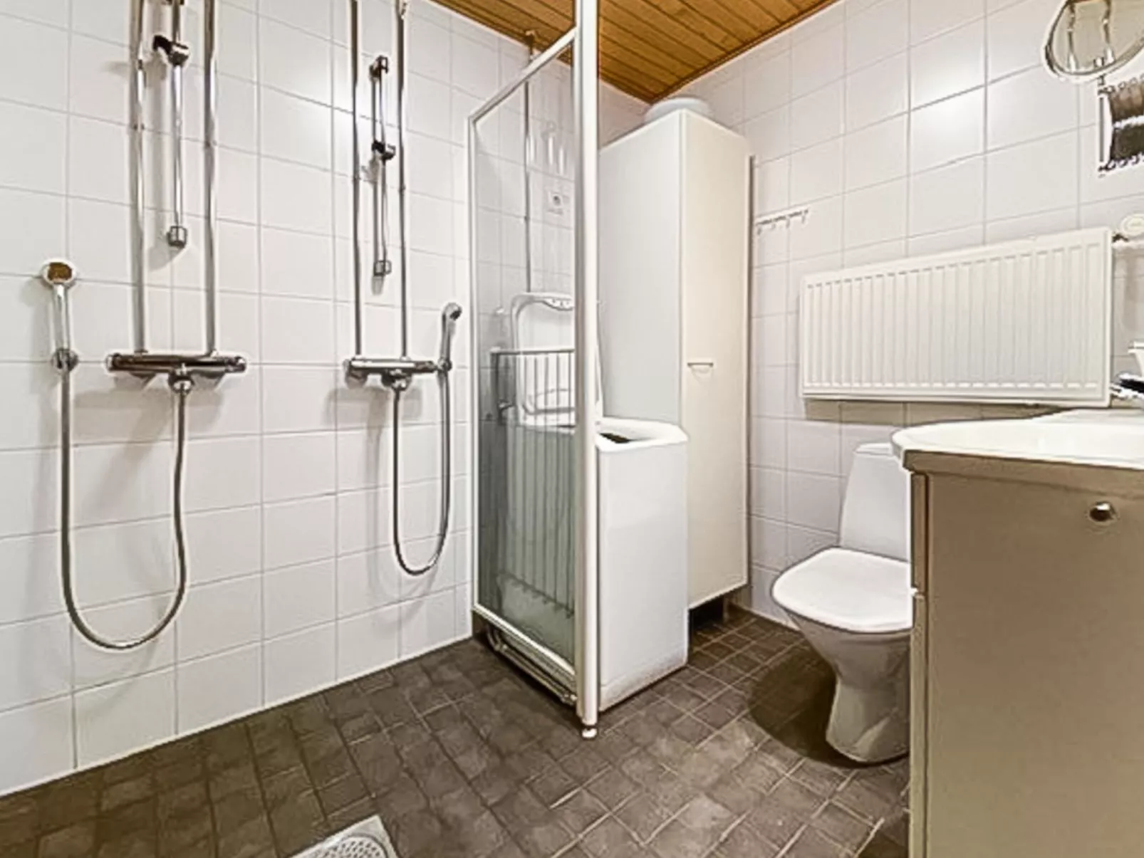 Länsirinne c 12-Dedans