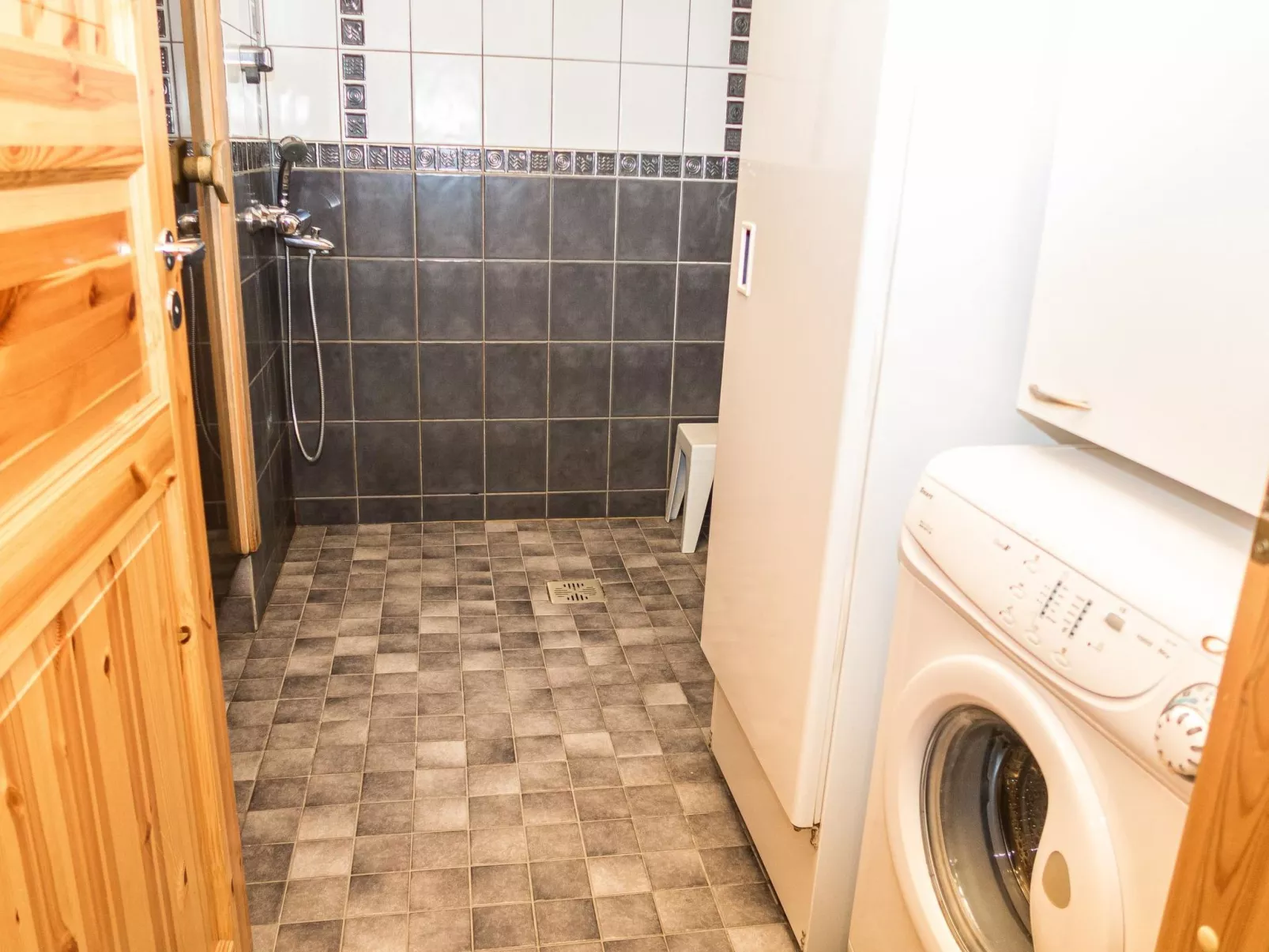 Rukan lepolinna a-Inside