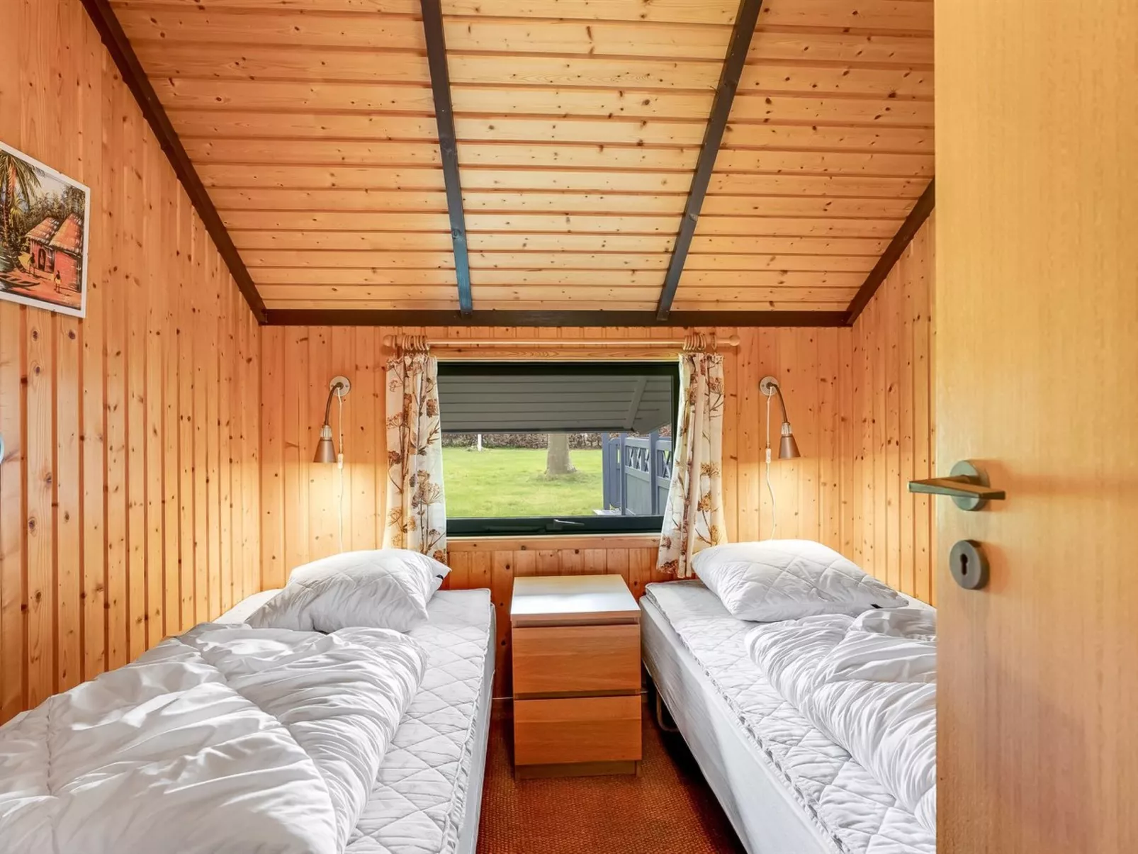 "Ovine" - 900m from the sea-Inside