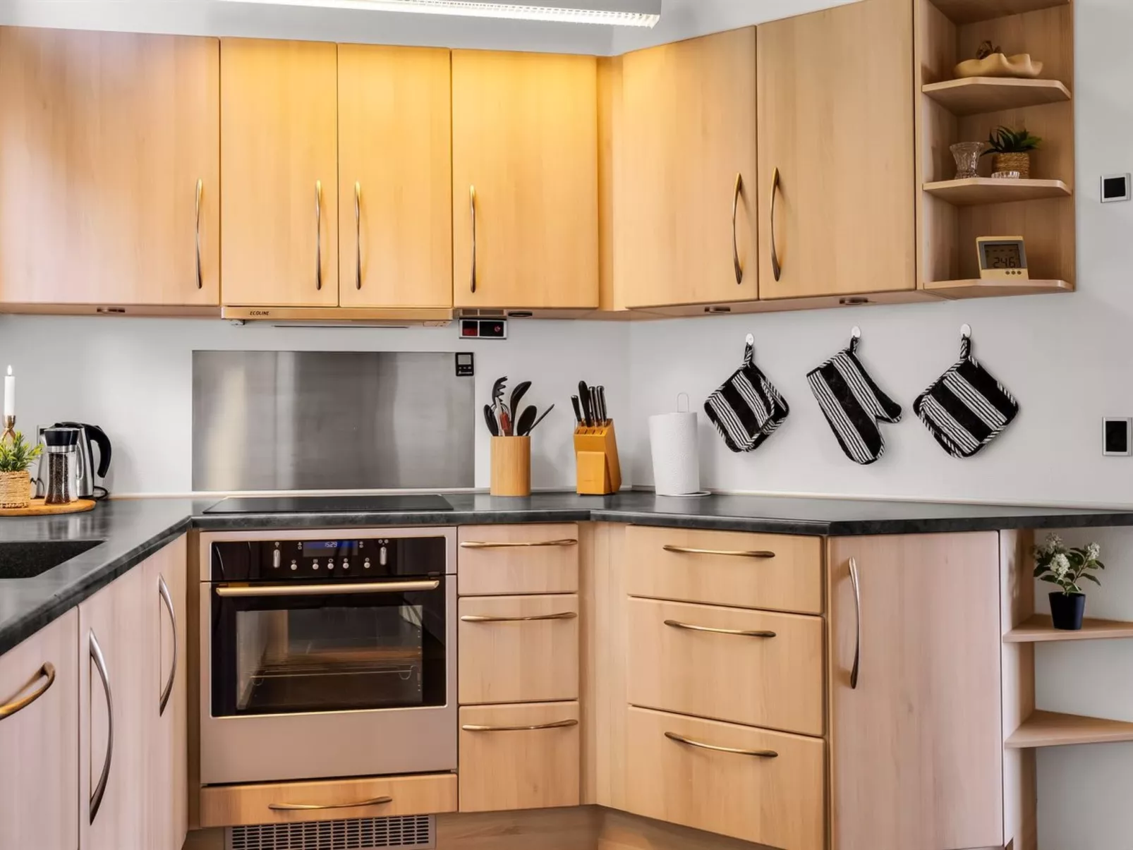 "Jelke" - 500m from the sea-Inside