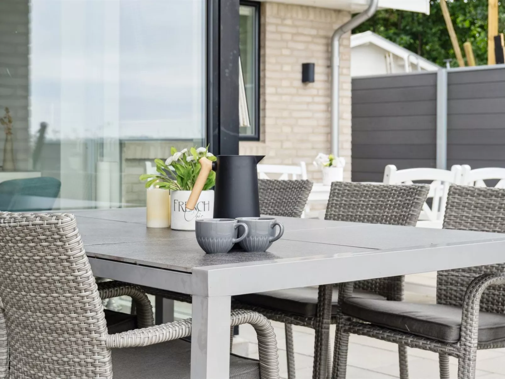 "Thyra" - 50m to the fjord-Draußen