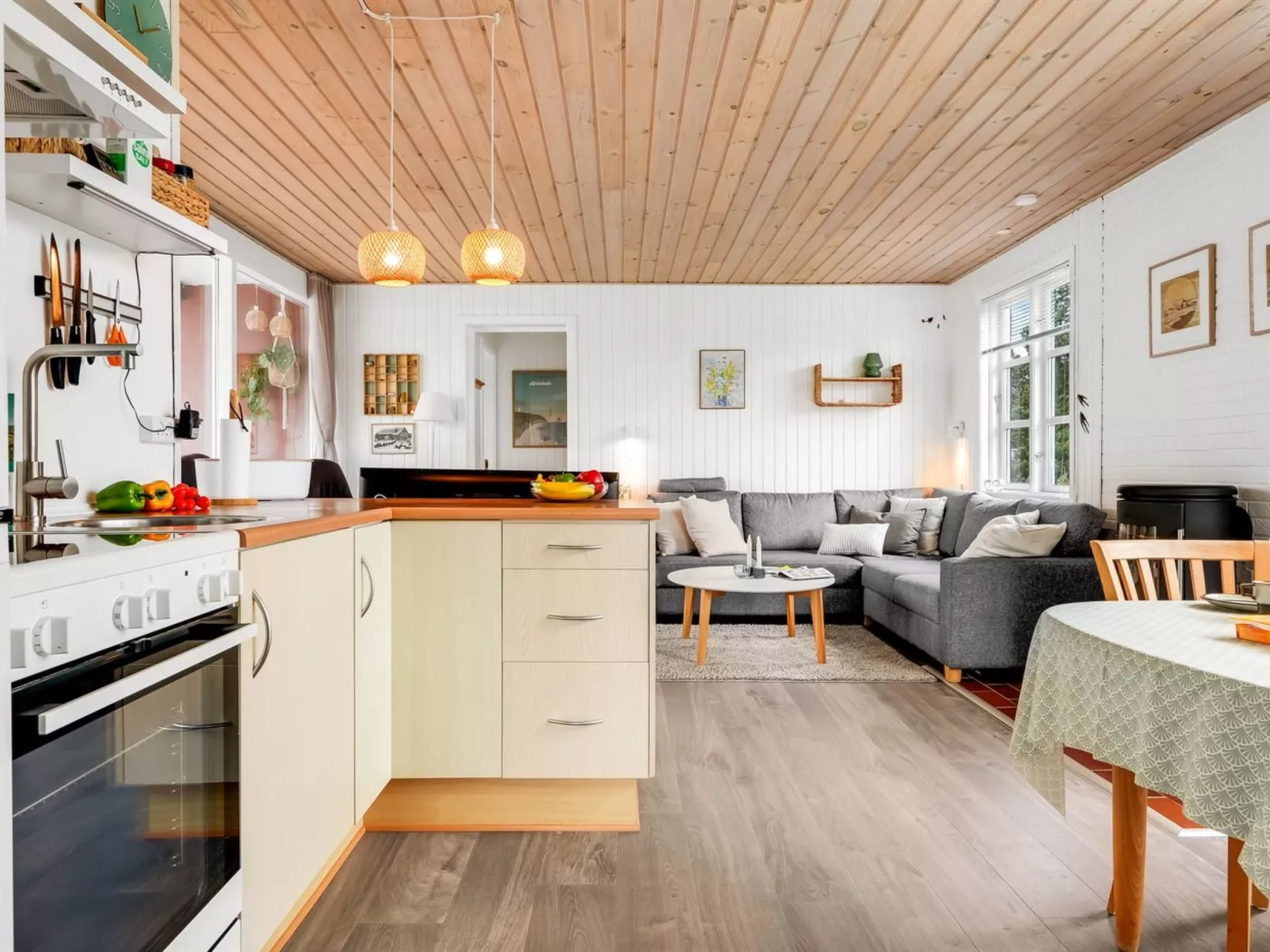 "Kaare" - 250m from the sea-Inside