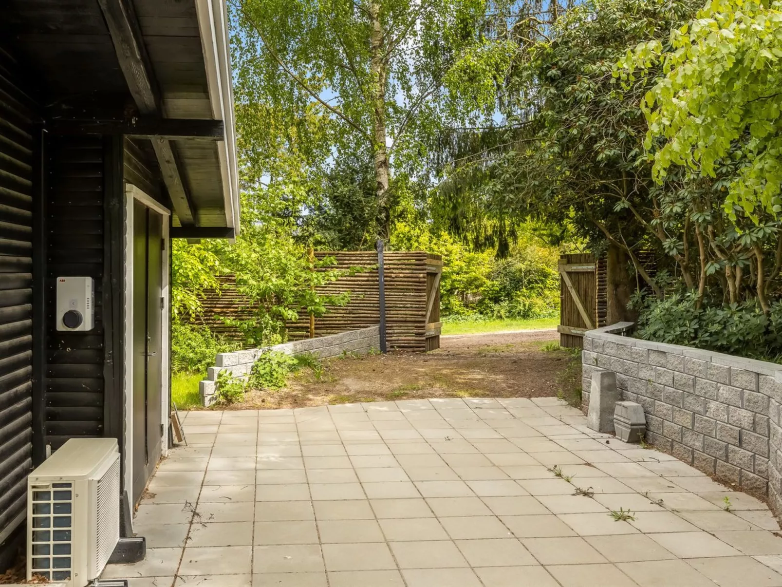 "Afke" - 660m from the sea-Outside