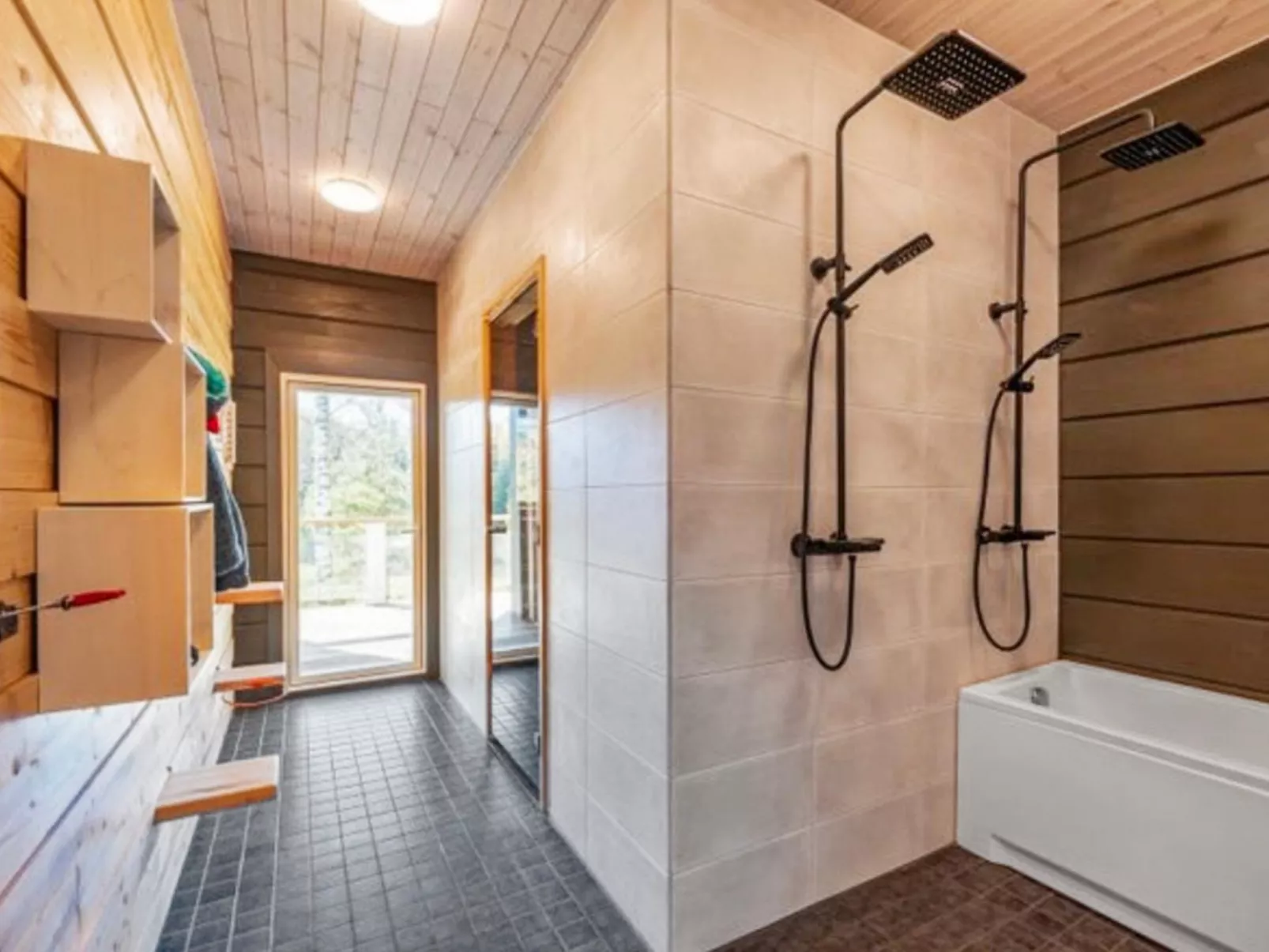 Teijon vierastalo-Inside