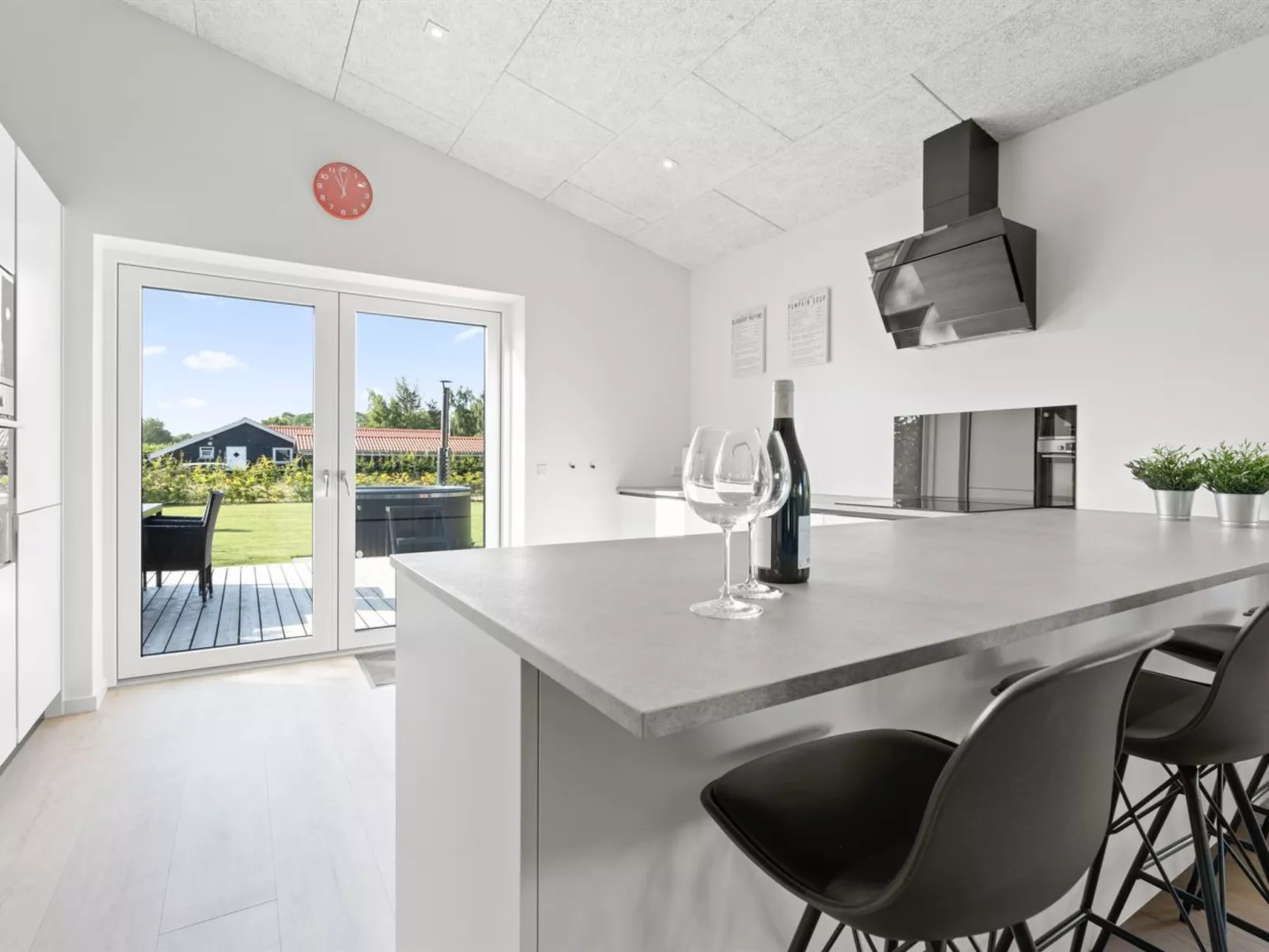 "Harri" - 400m from the sea-Inside