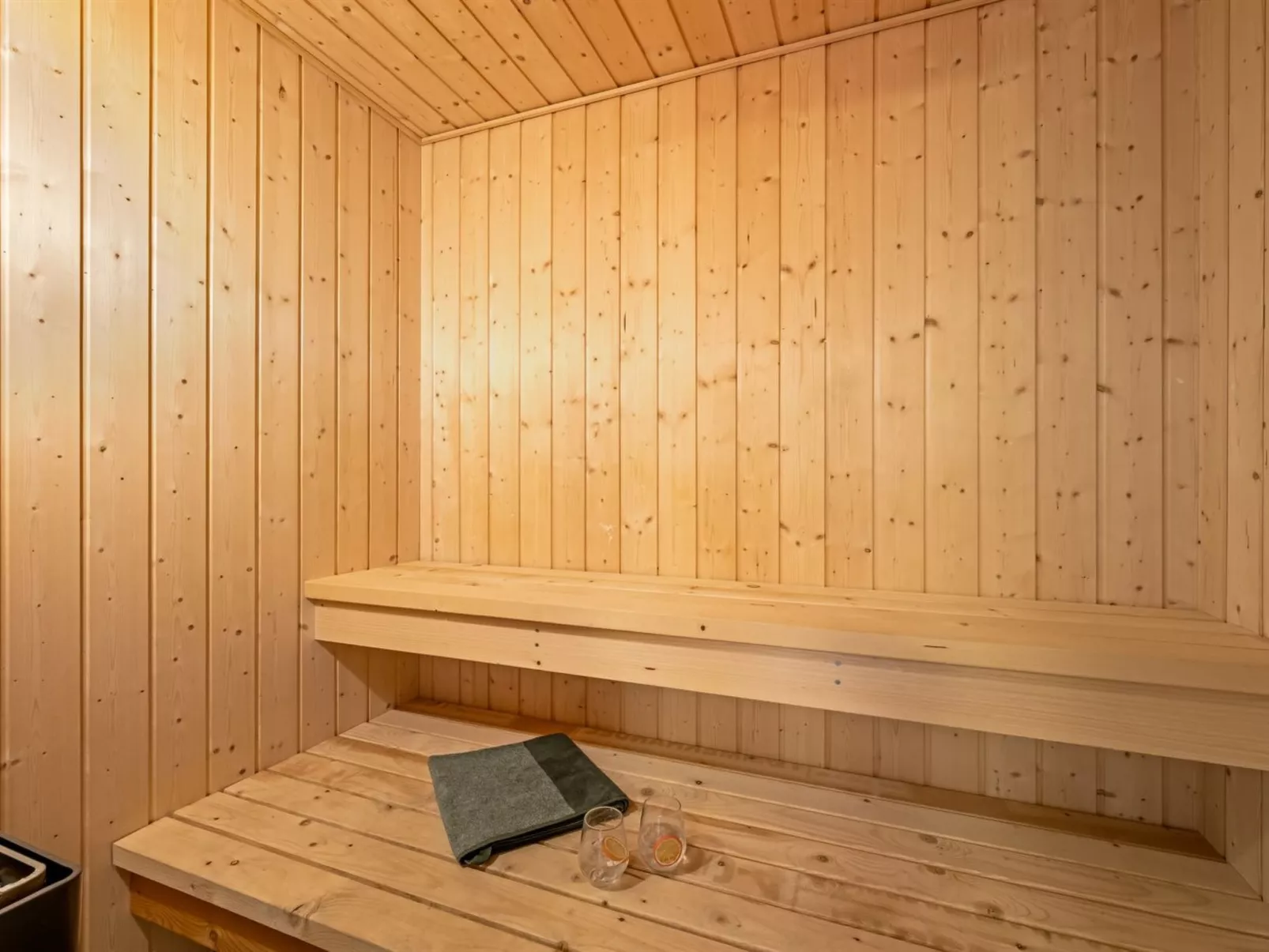 "Gerret" - 200m to the fjord-Dedans