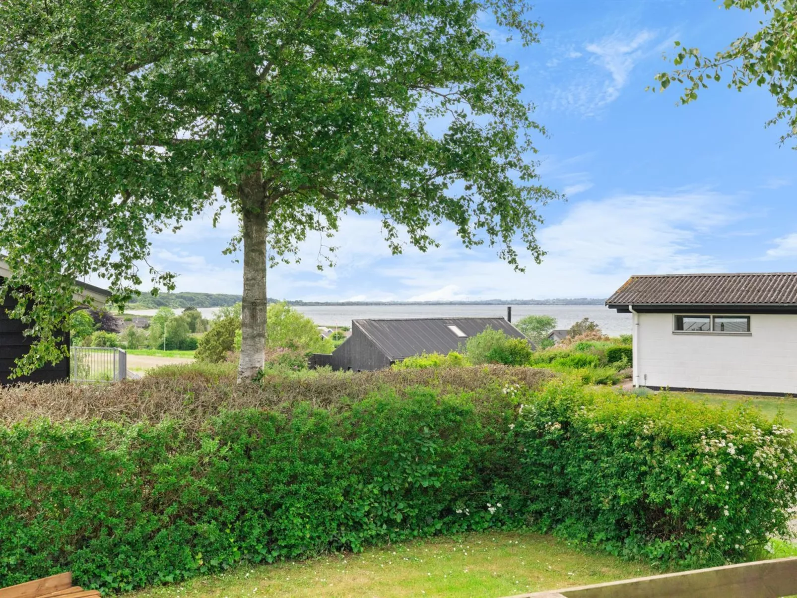 "Nis" - 250m from the sea-Outside