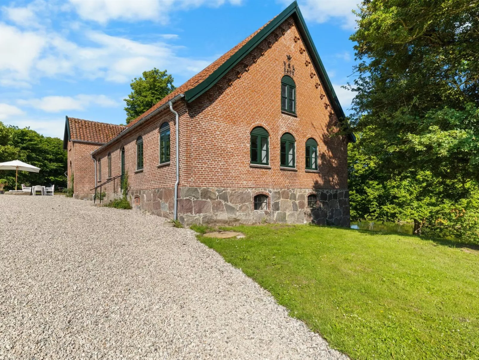 "Brun" - 1.5km from the sea-Outside