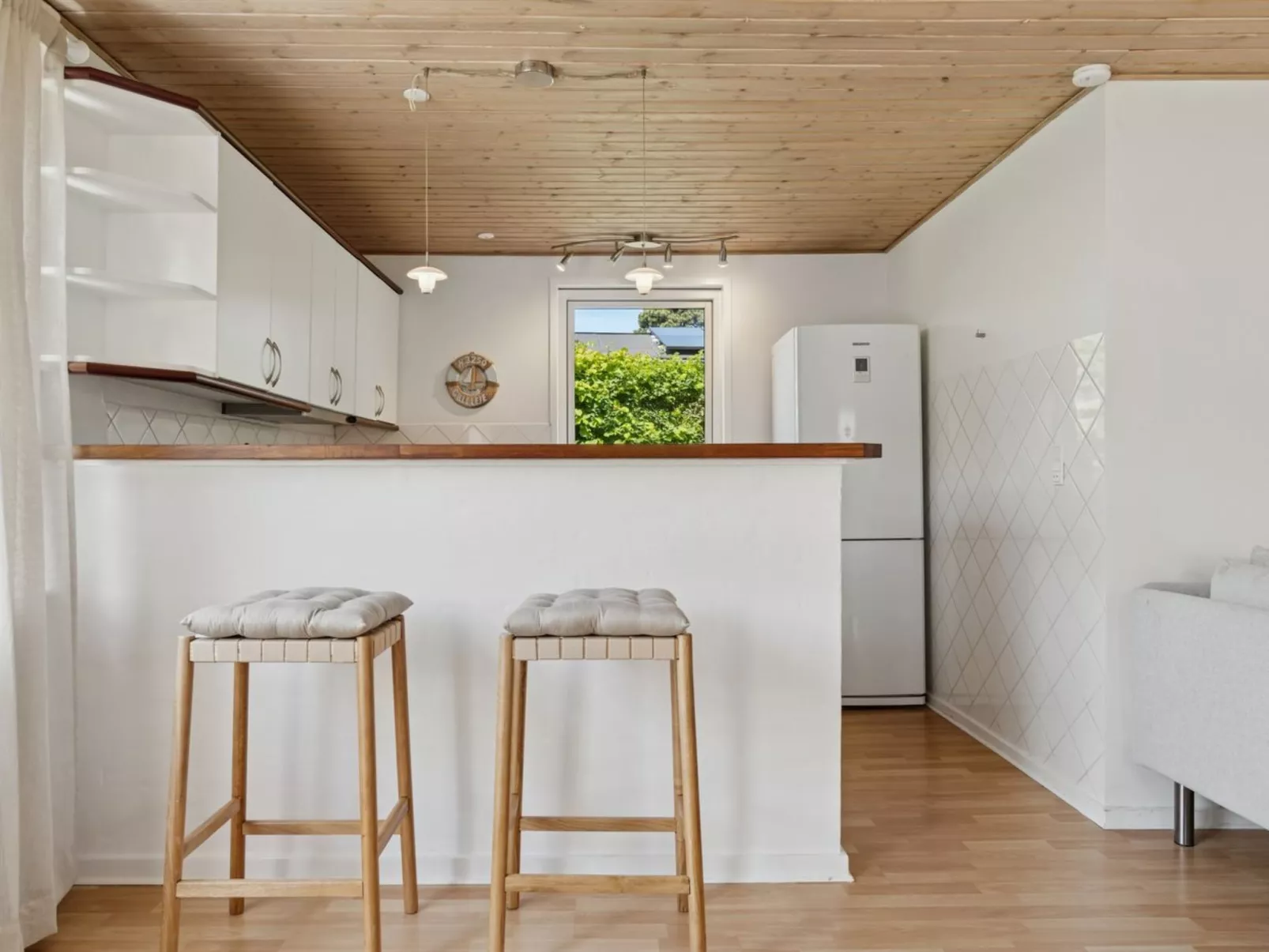 "Annabeth" - 850m from the sea-Inside