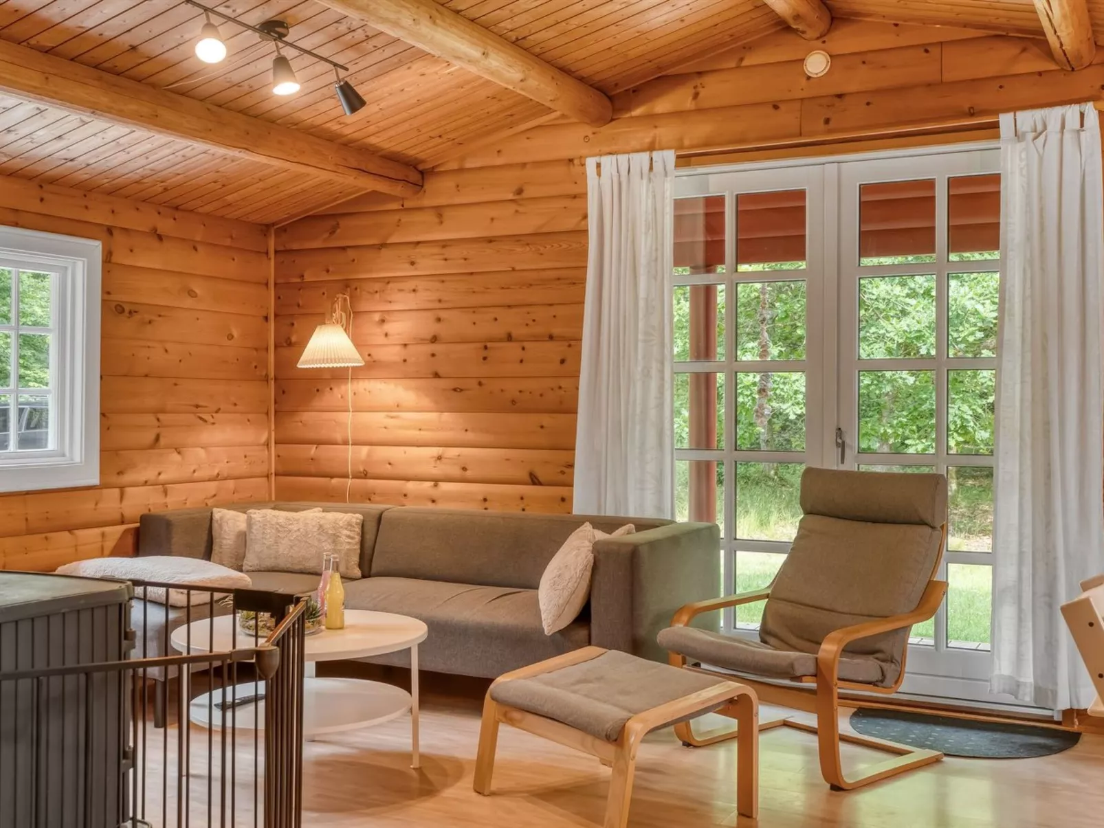 "Thermet" - 1.6km from the sea-Inside