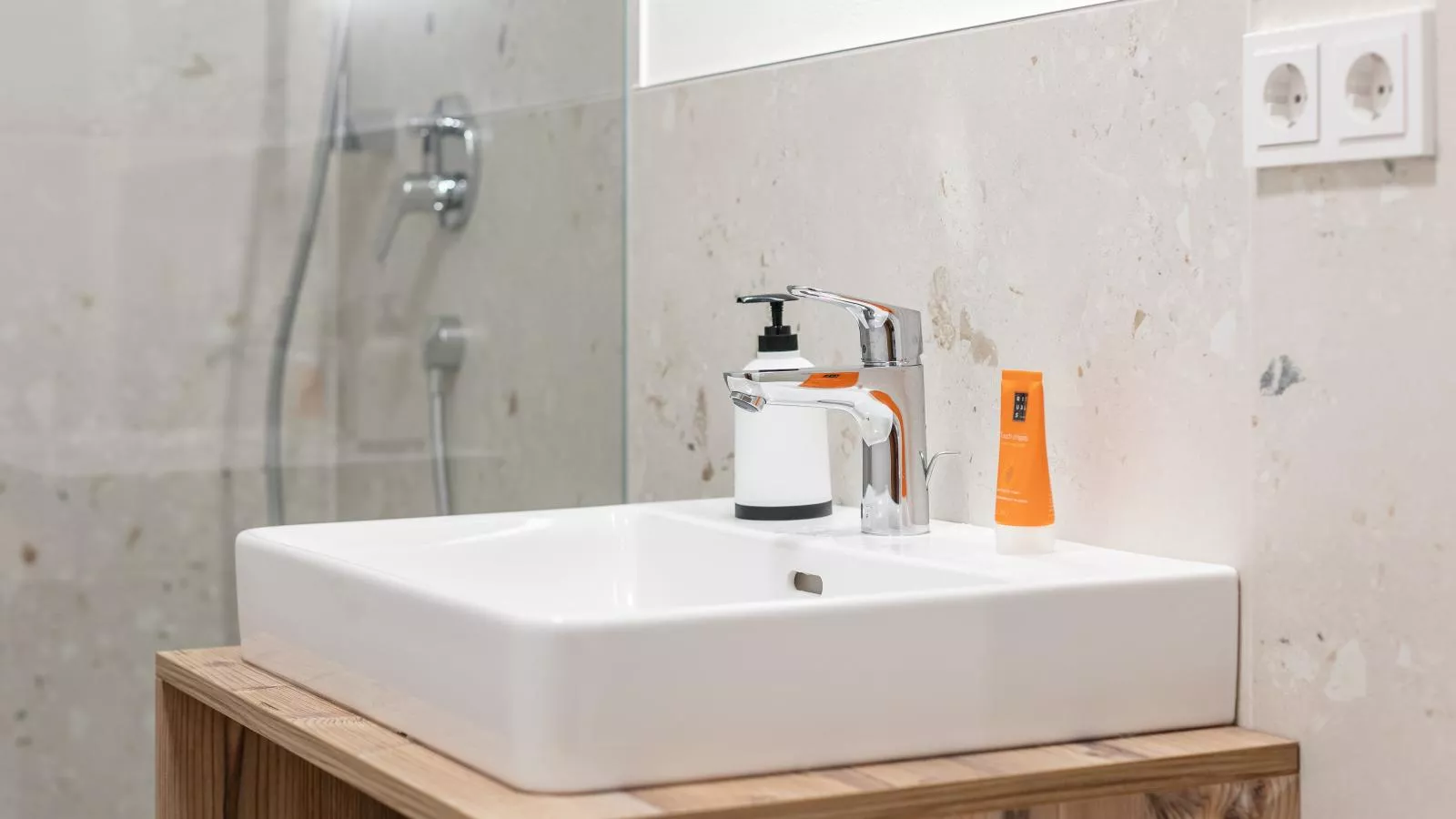 Hopfgarten Alpin Living Top 4-Bathroom