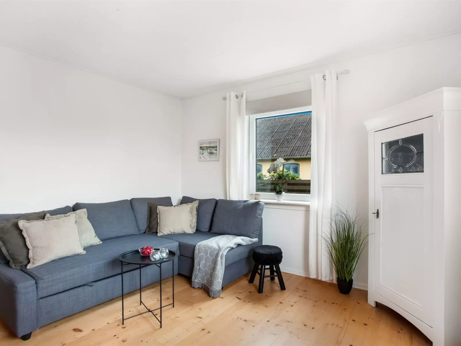 "Kirsi" -  from the sea-Dedans