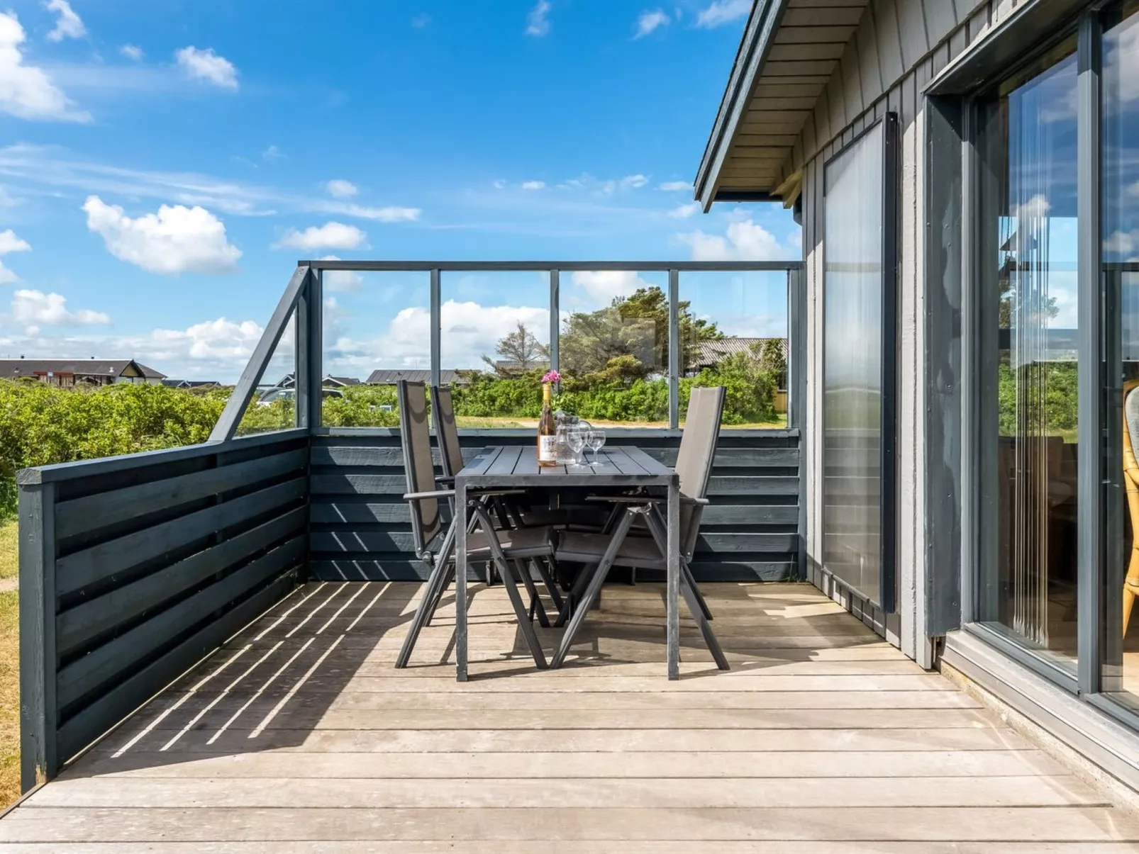 "Iiris" - 200m from the sea-Dehors