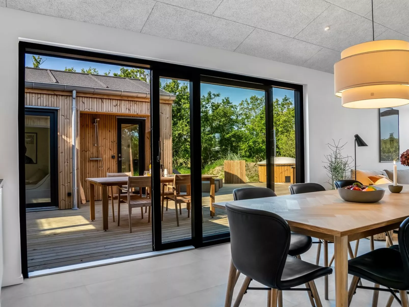 "Silja" - 900m from the sea-Inside