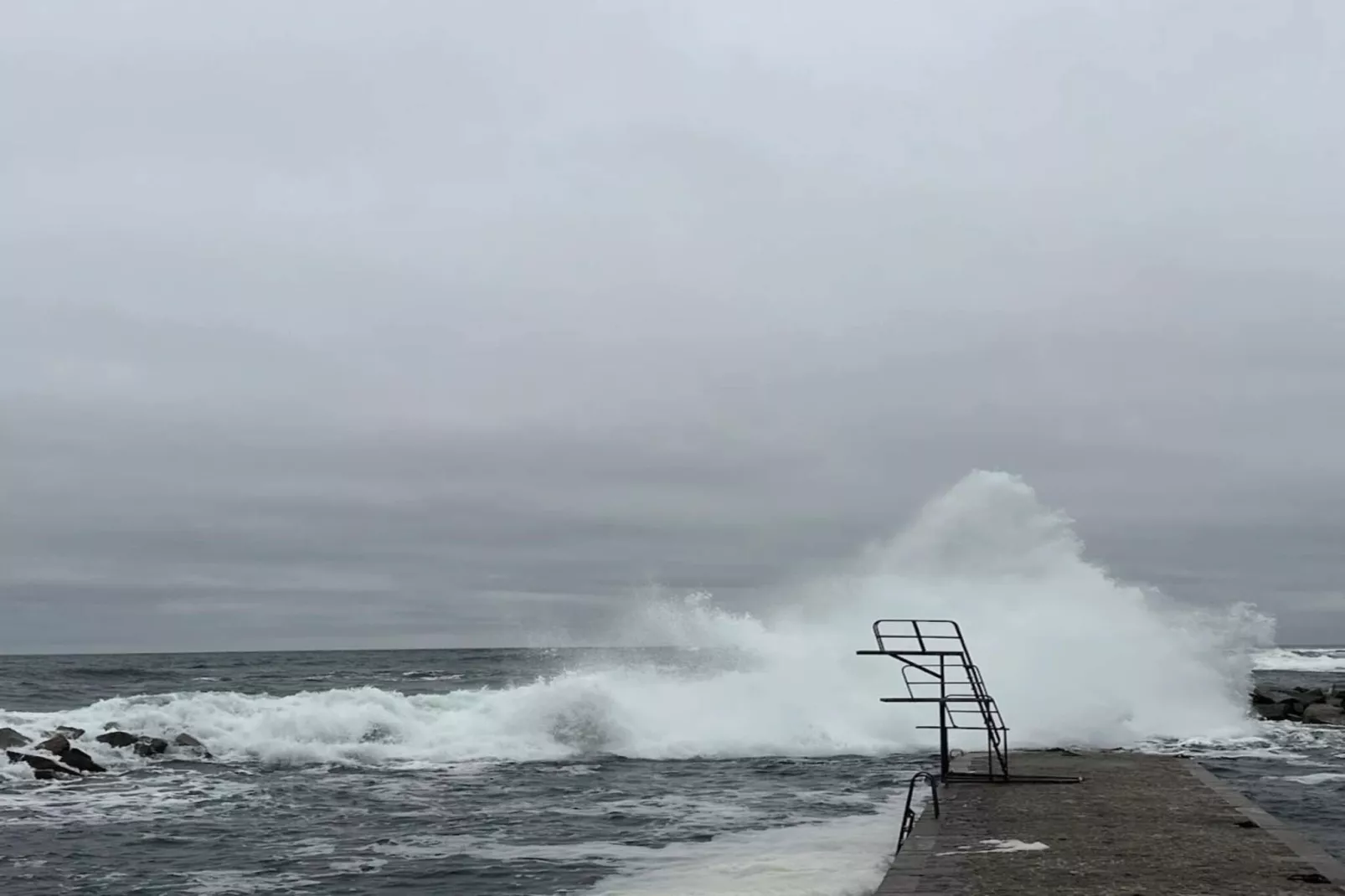 Maison de vacances pour 6 a Svaneke-Vue sur l'eau