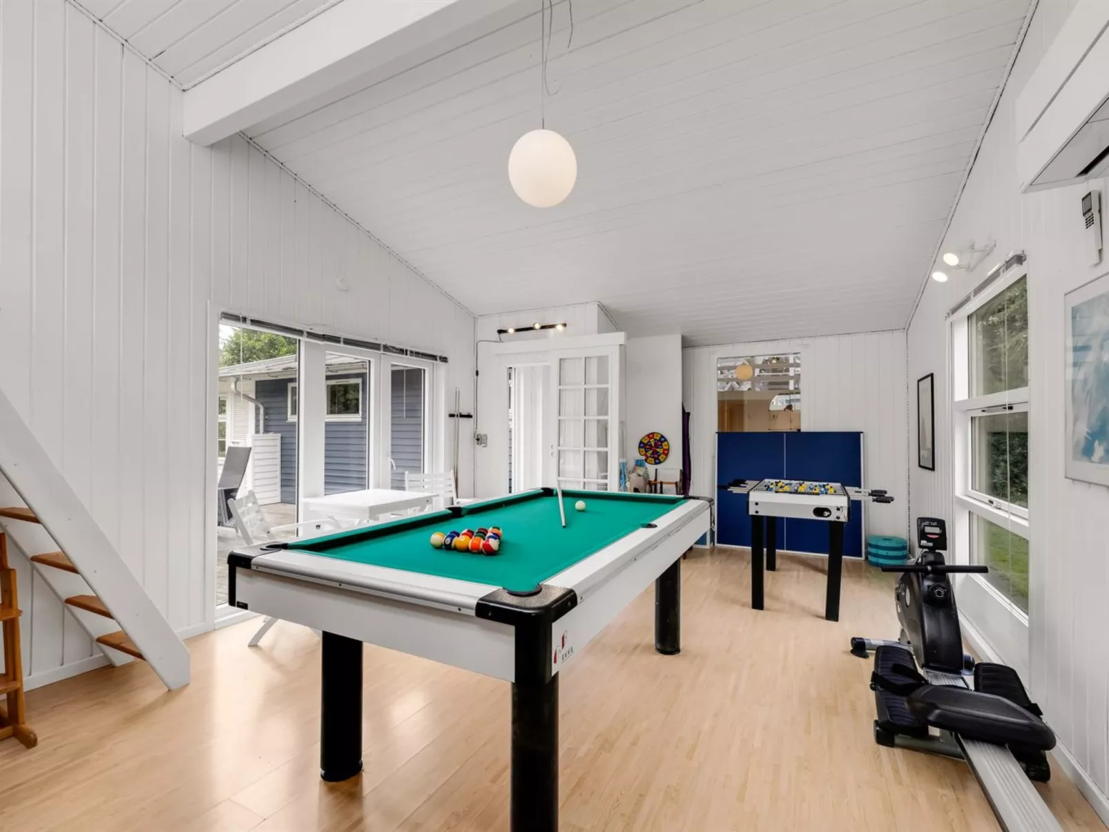 "Sami" - 600m to the fjord-Dedans