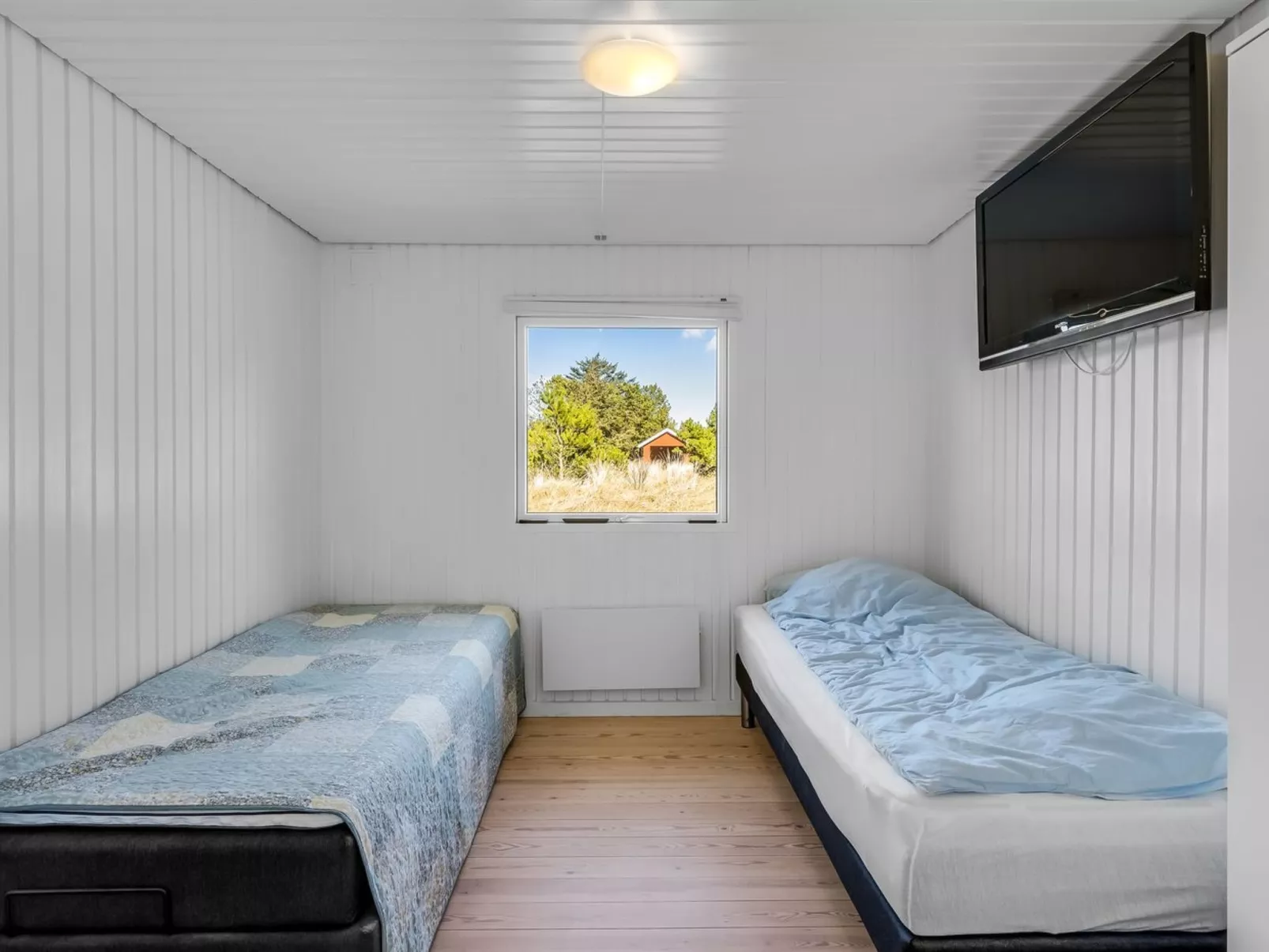 "Sinikka" - 900m from the sea-Drinnen