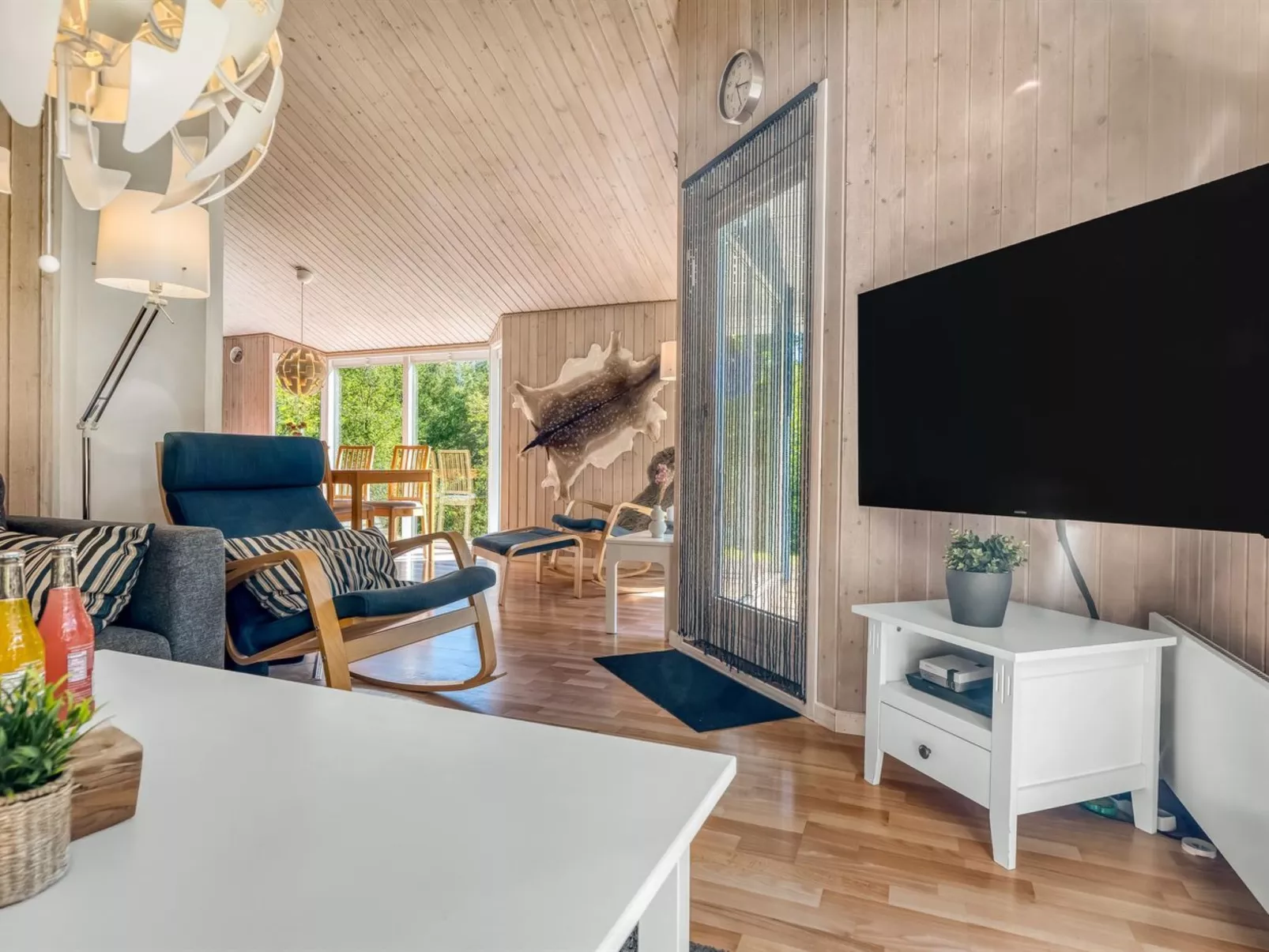 "Elizabeth" - 150m to the fjord-Drinnen