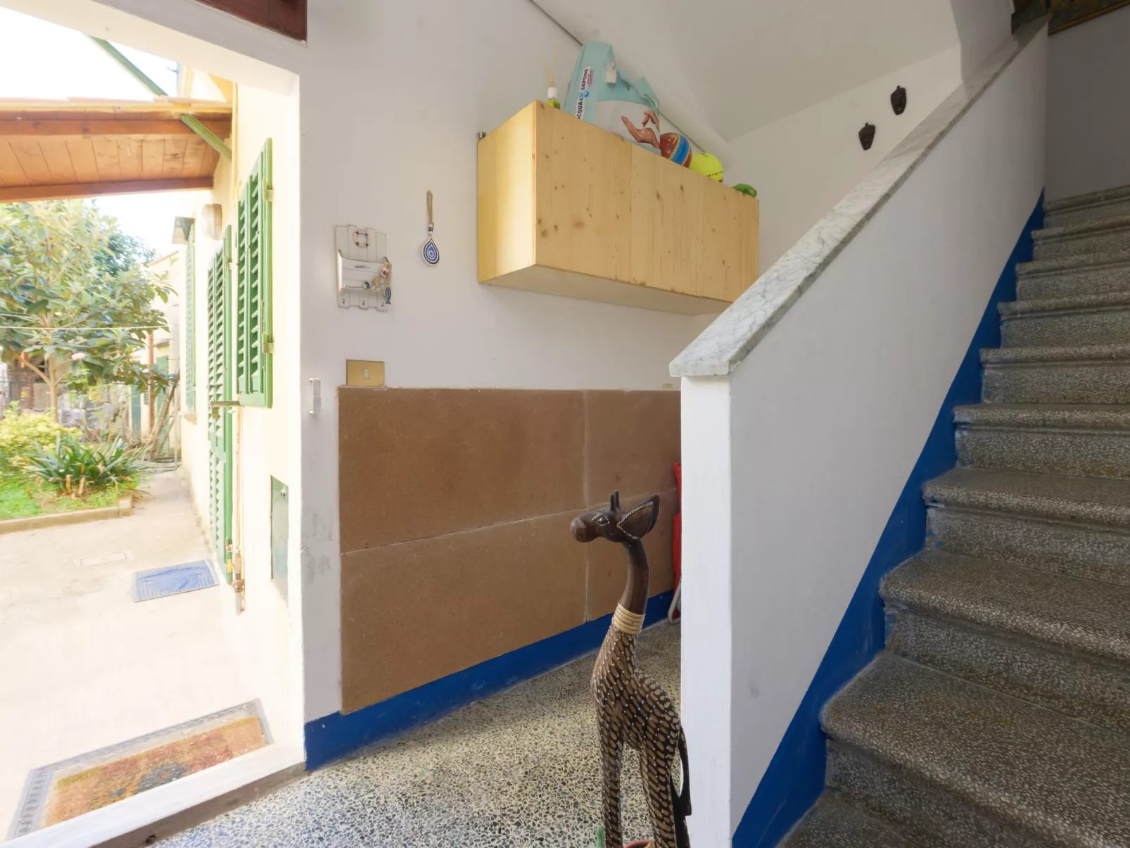 Il cortile nel centro-Inside