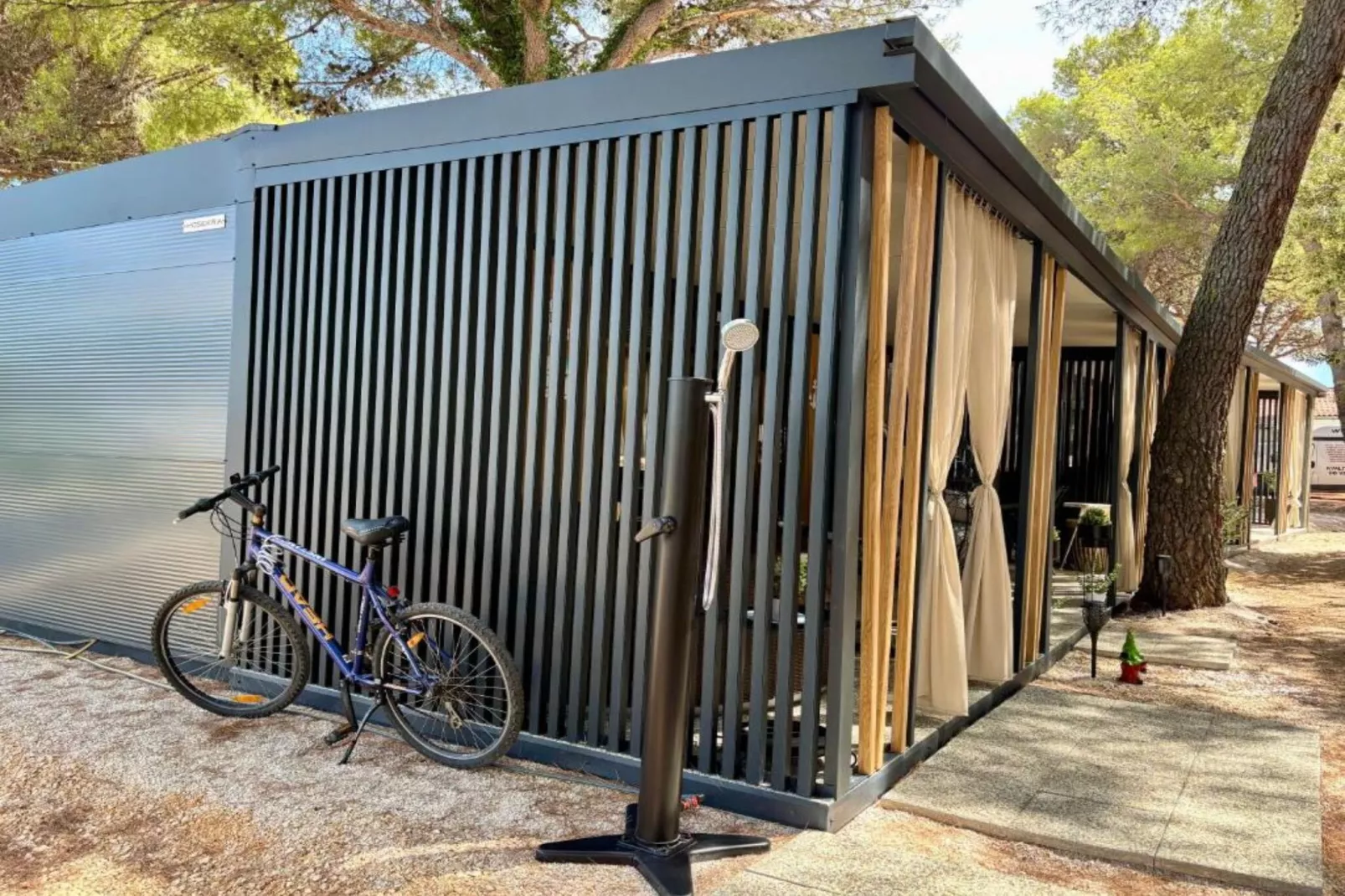 TJ Escape - Mobile Home - Mobile Home With Hot Tub And Terrace-Im Freien