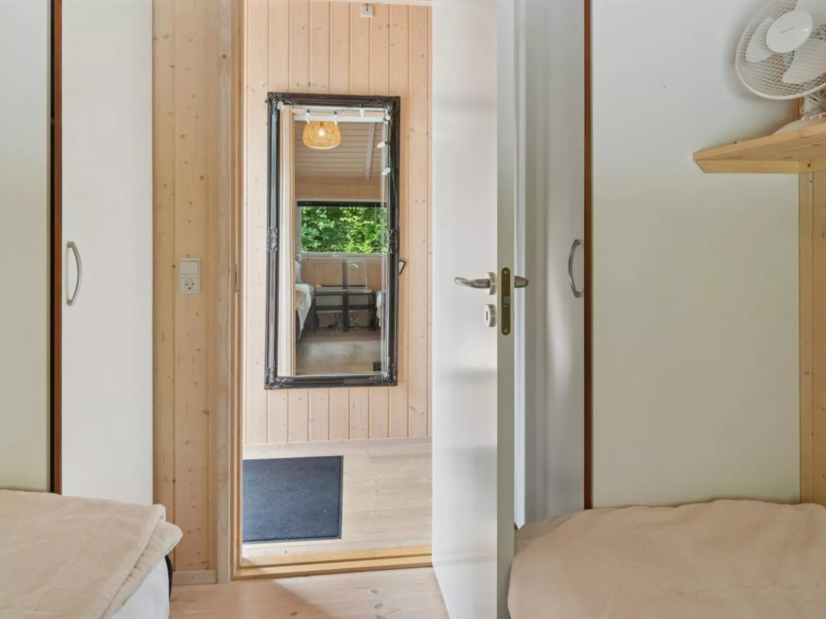 "Emelita" - 175m from the sea-Inside