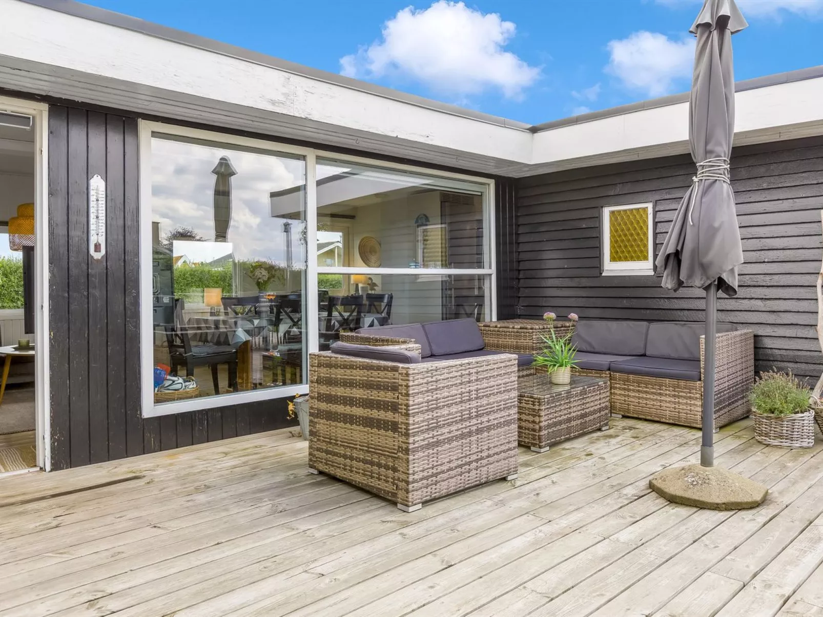 "Adia" - 500m from the sea-Draußen