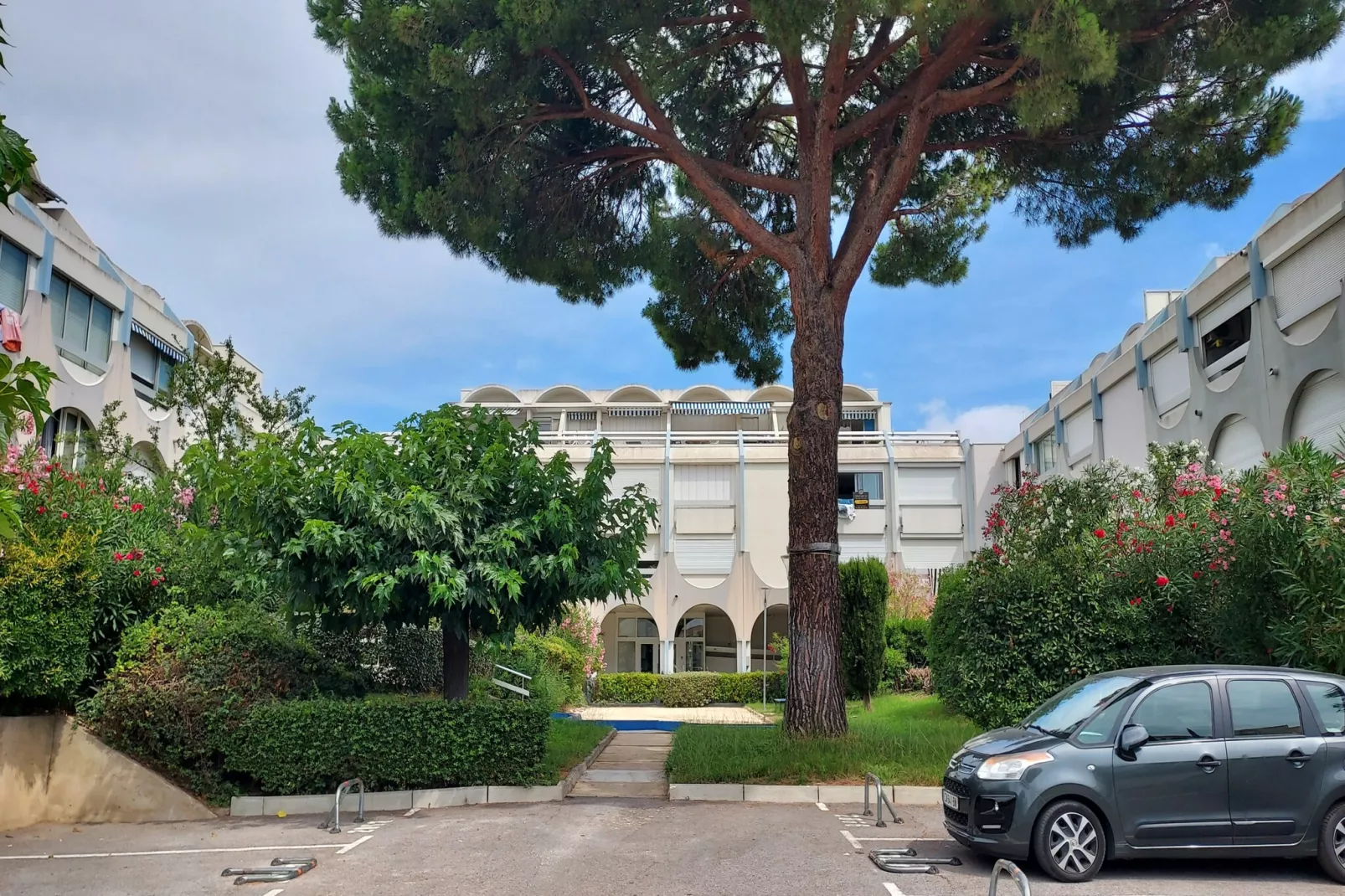 Les Floralies II N°3376 - 2P4-Extérieur